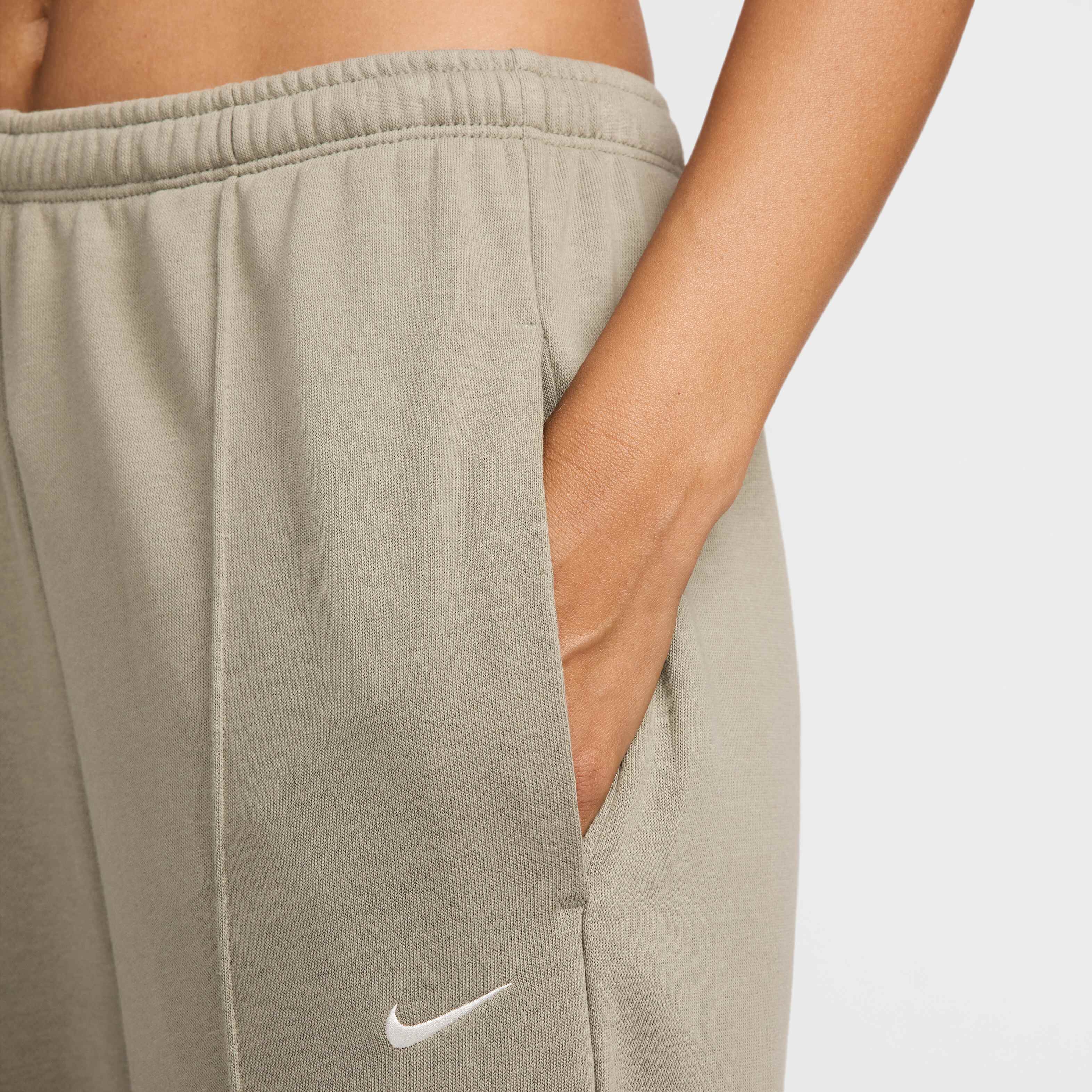 Nike Sportswear Chill Terry image number 3