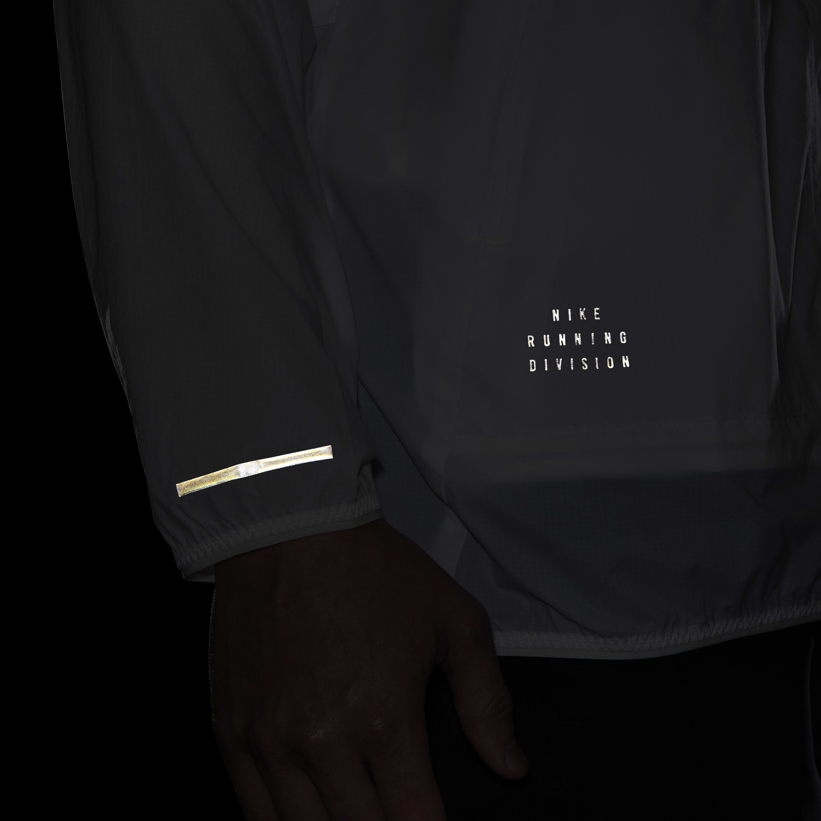 Nike Running Division image number 8