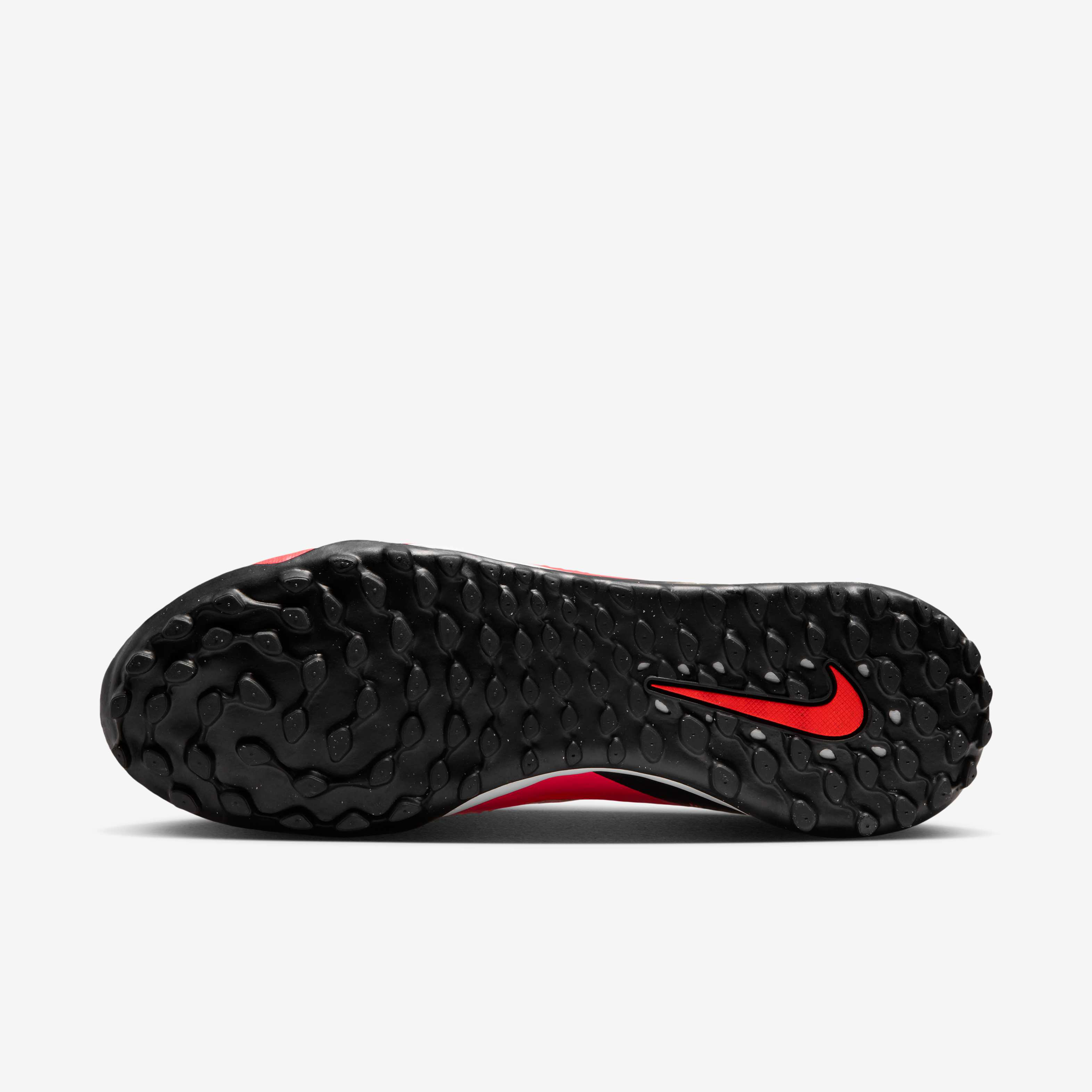 Nike Phantom 6 Low Academy image number 1
