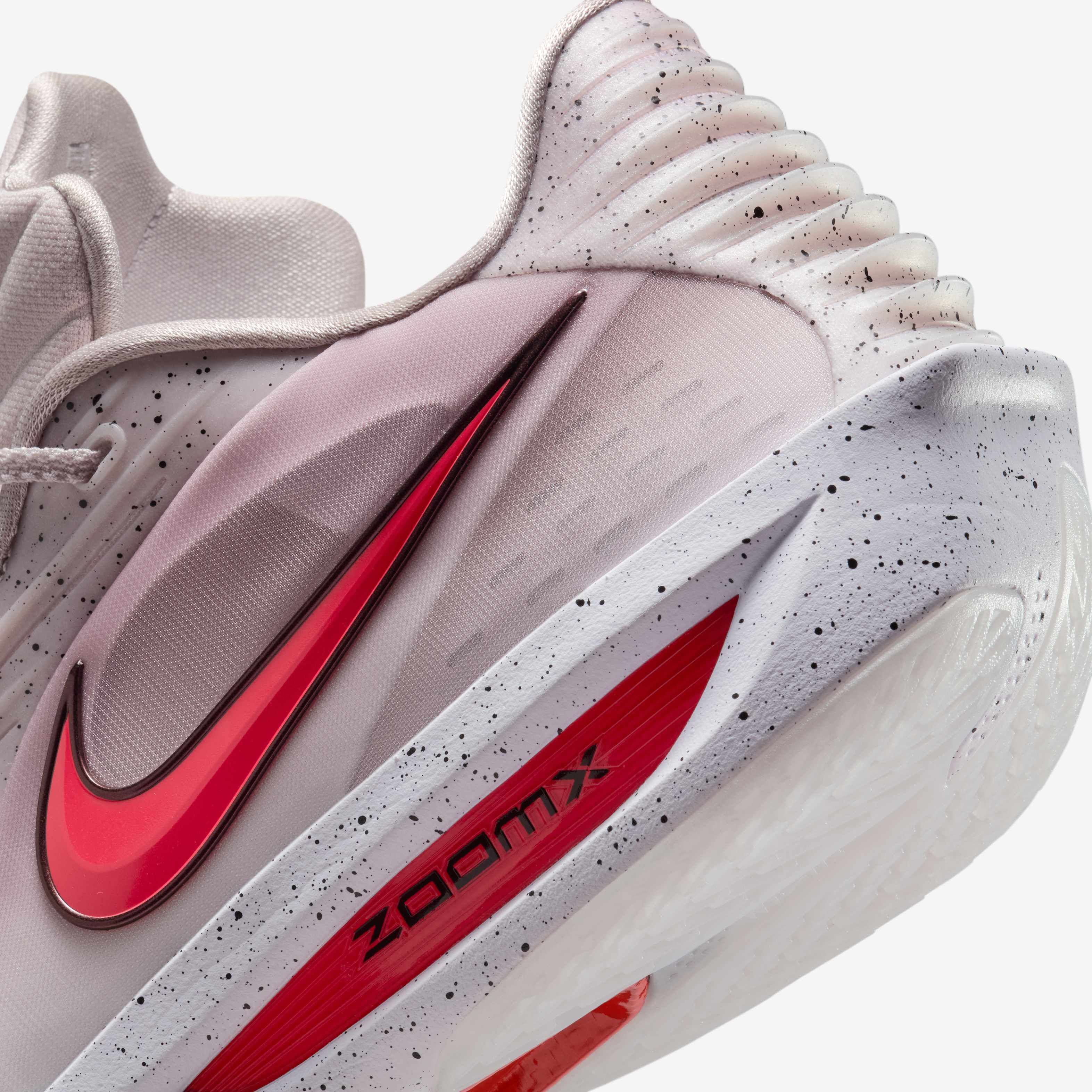 ほぼ新品Nike GT Cut 3 Turbo Nike G.T. Cut 3 Turbo Basketball Shoes. Nike.com