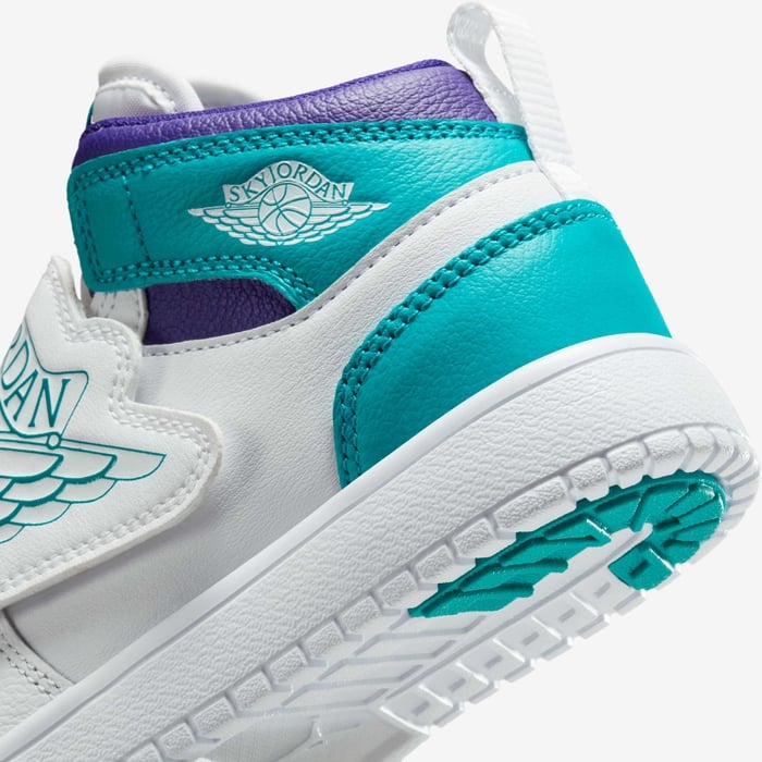 Sky Jordan 1 image number 7 Sky Jordan 1 image number 7