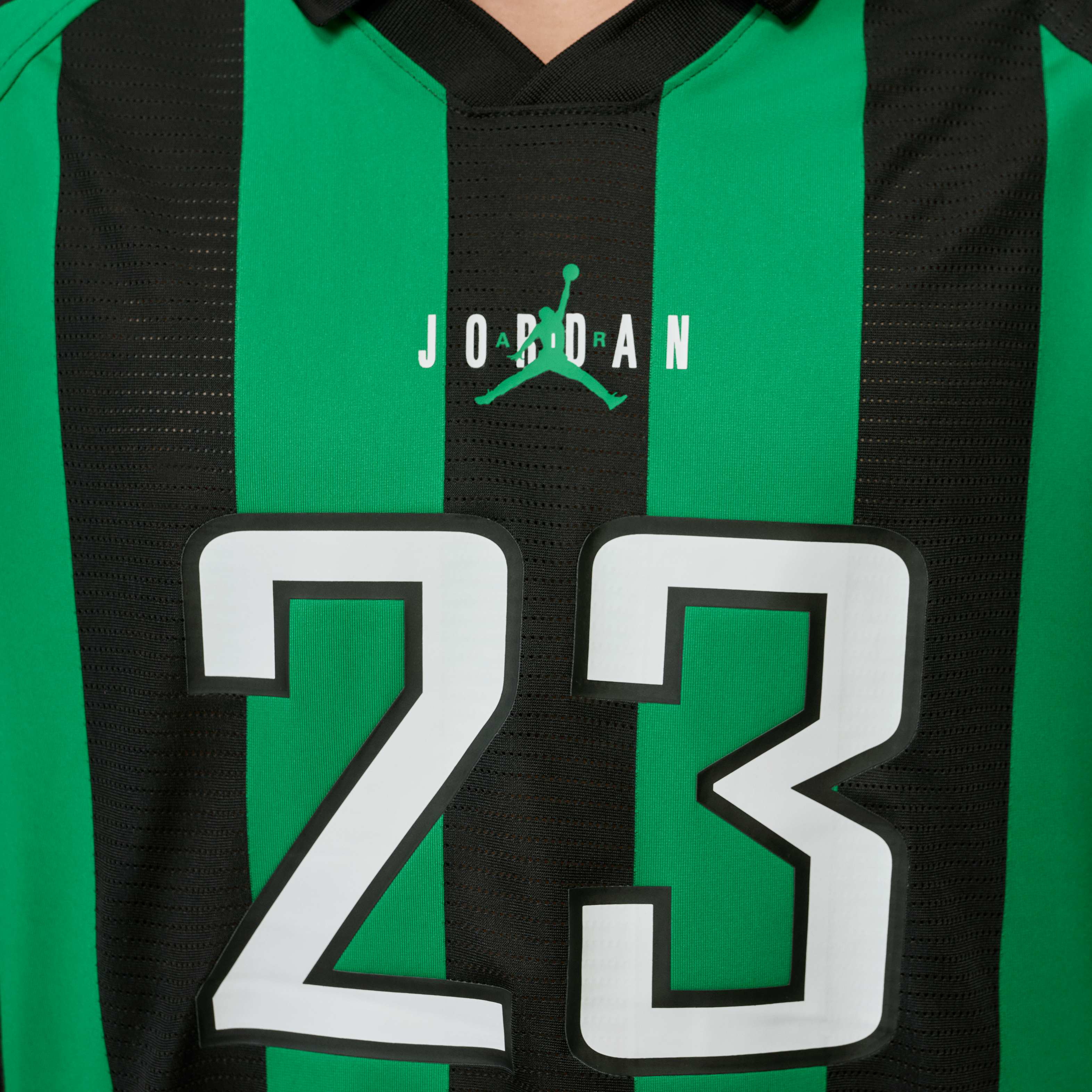 Jordan Brooklyn image number 3