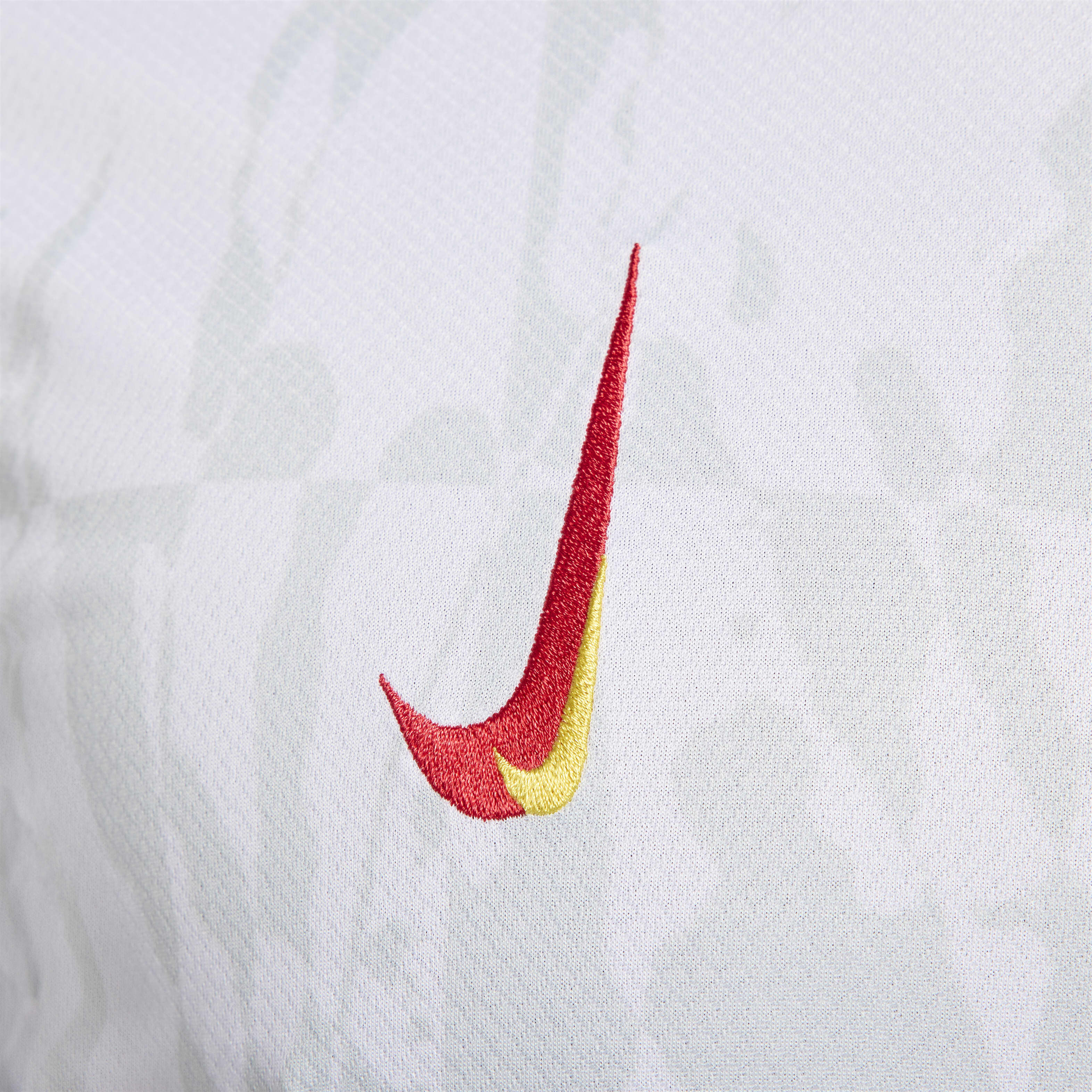 ليفربول 2024/25 ستيديوم البديل image number 4