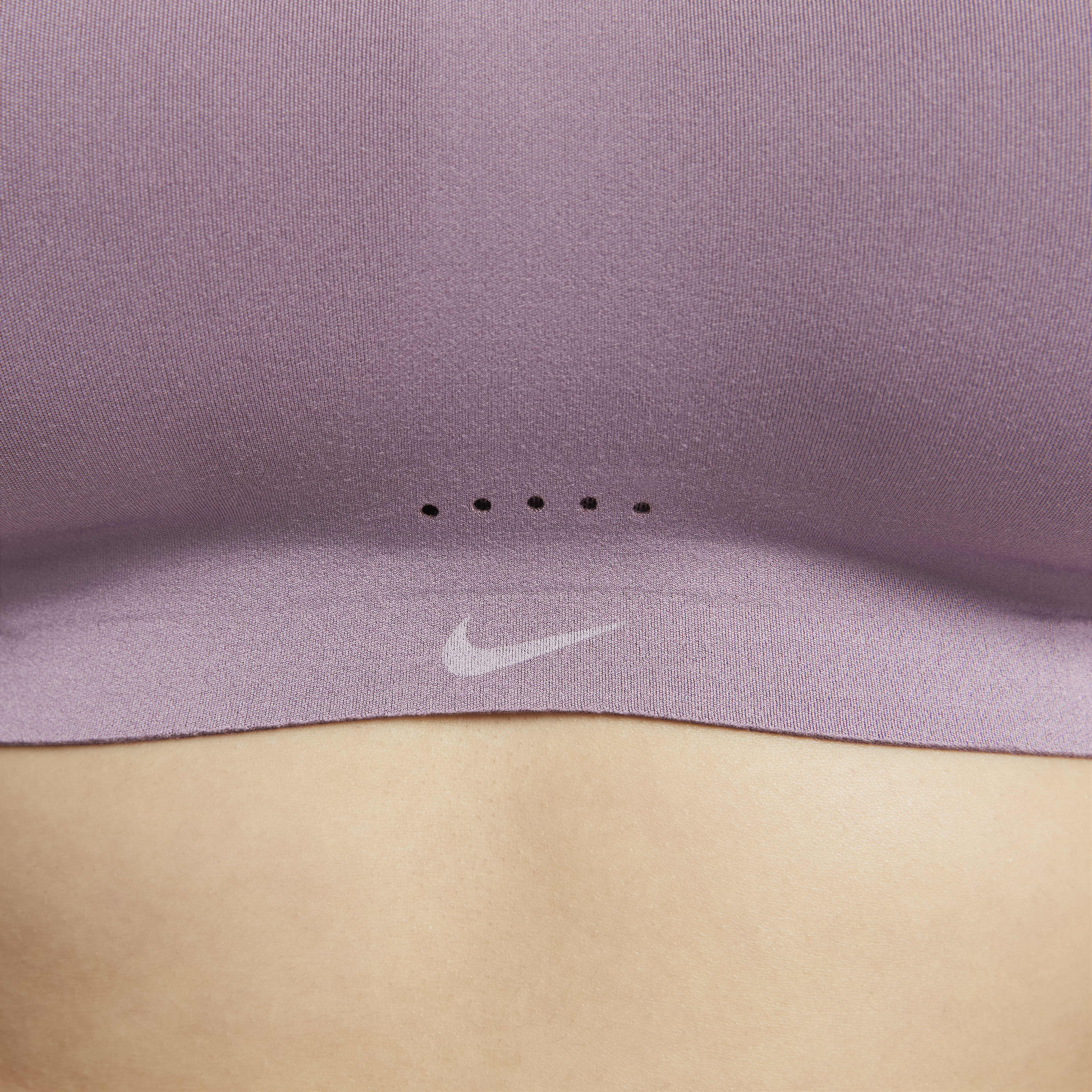 Nike Alate Coverage image number 5