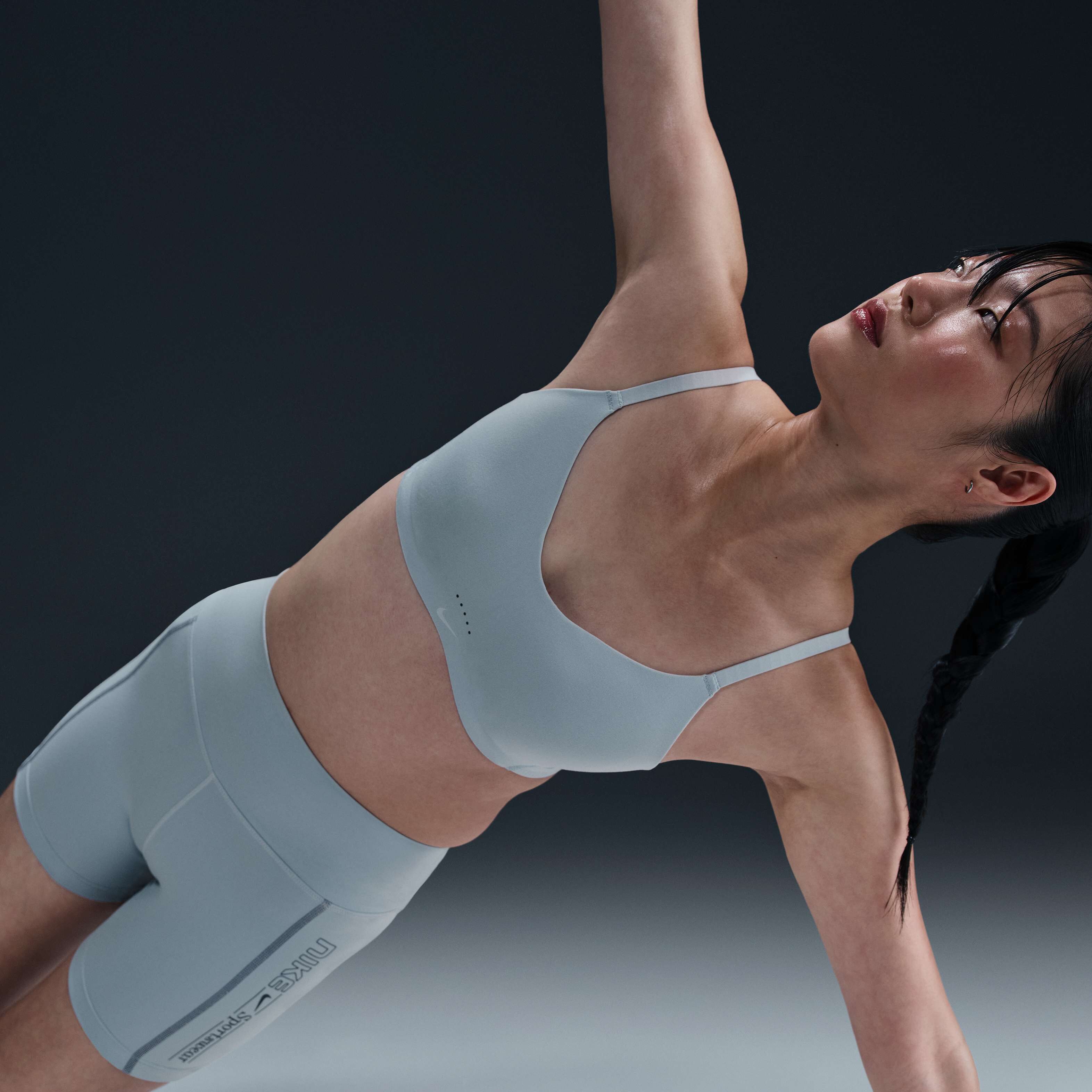 نايكي اليت مينيماليست image number 2