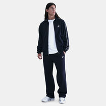 Nike Sportswear Club