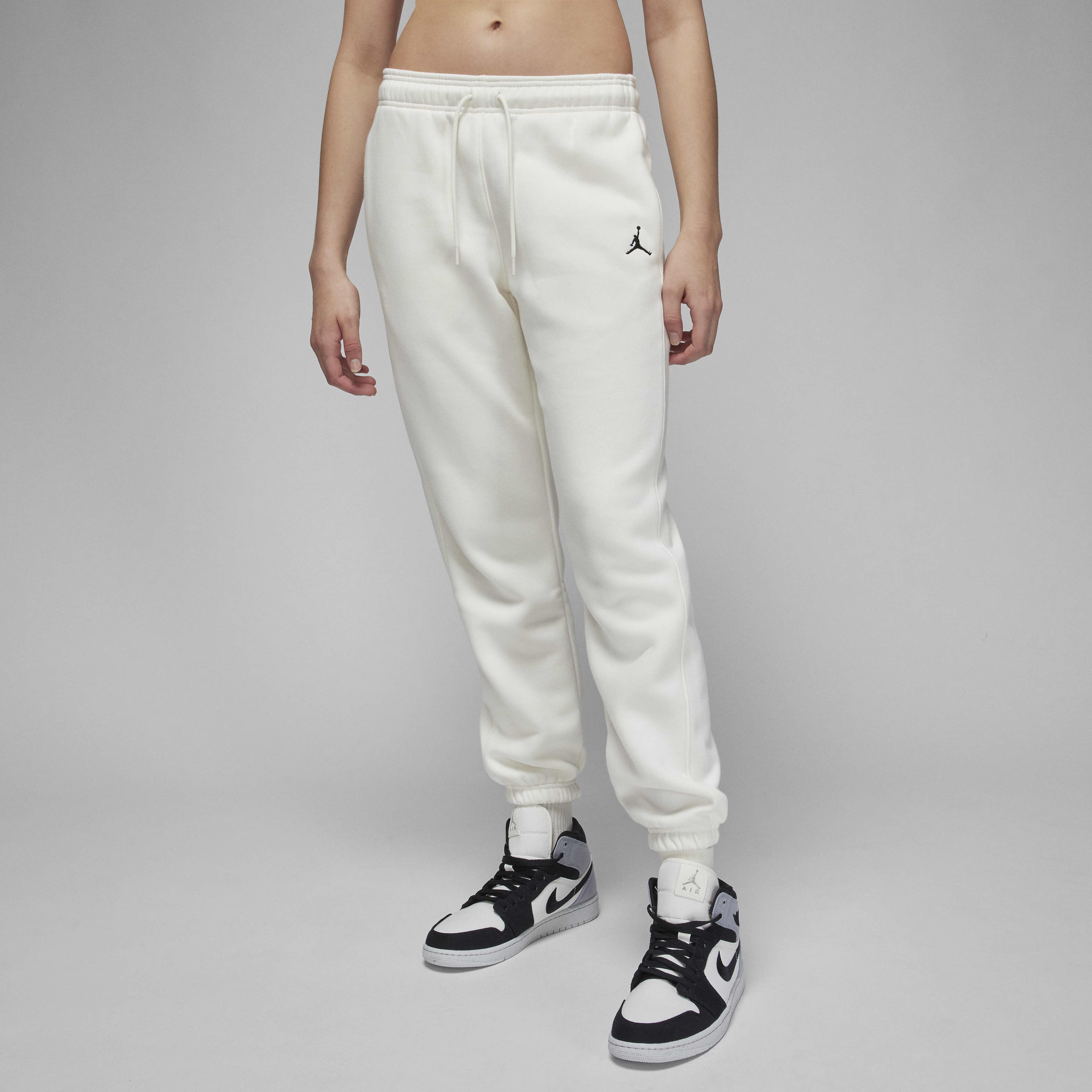 Buy Jordan Brooklyn Fleece Women s Trousers Nike Saudi Official
