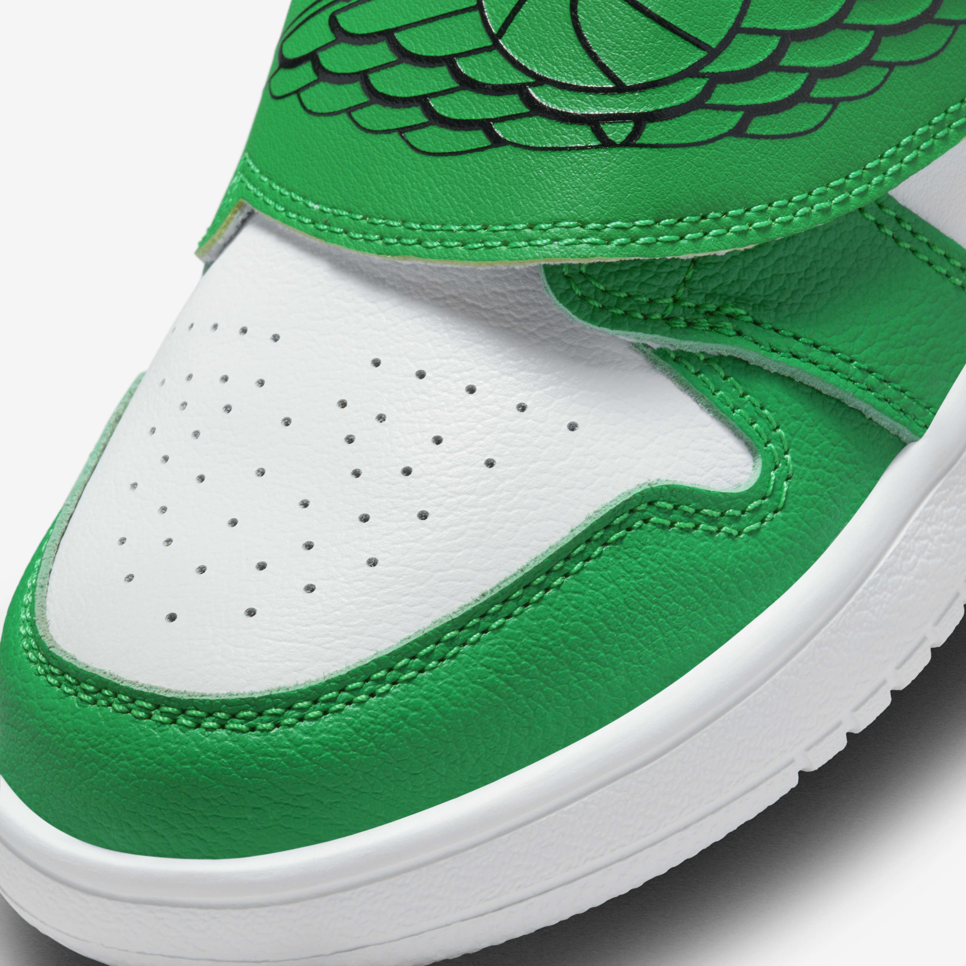 Sky Jordan 1 image number 6