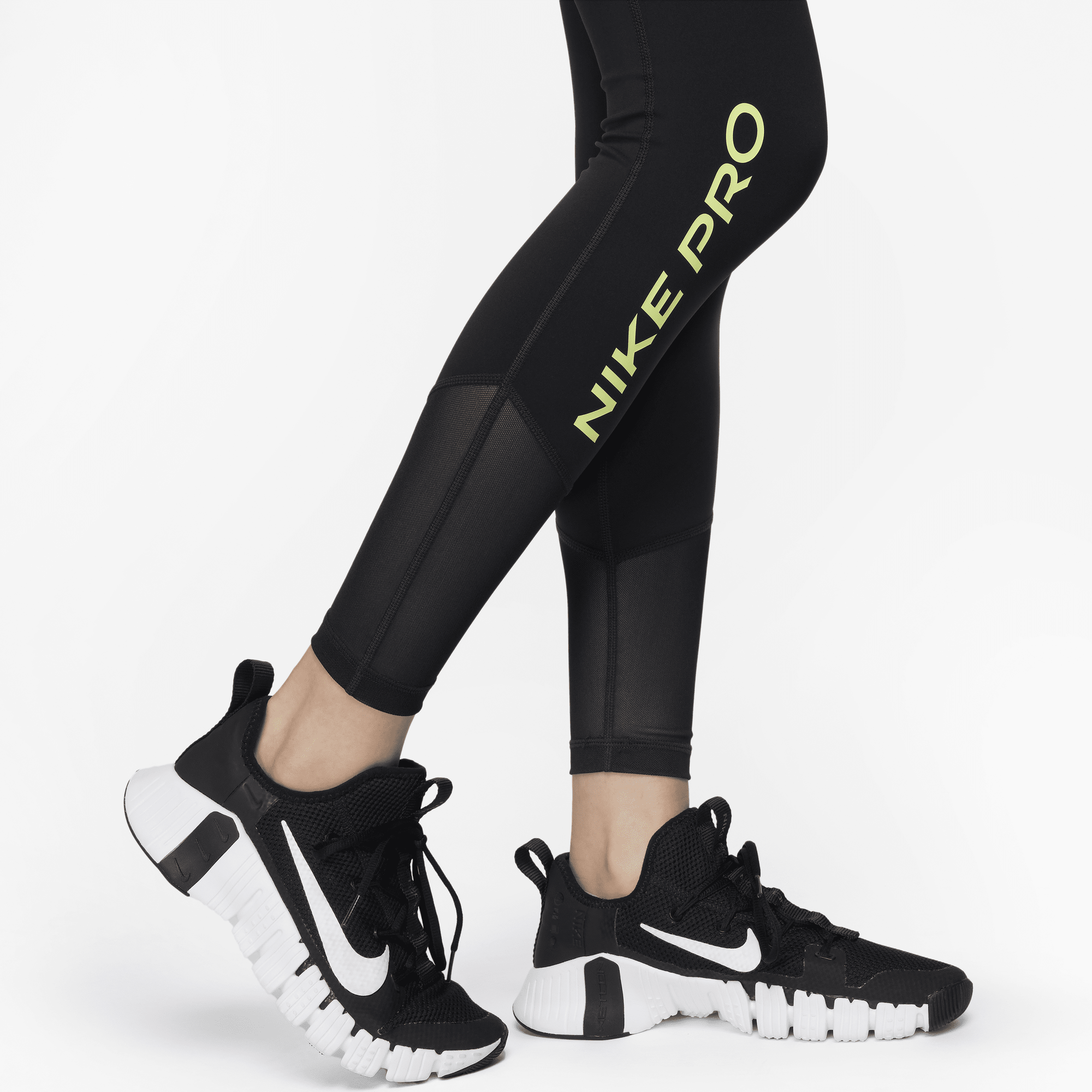 Free nike pro leggings hotsell