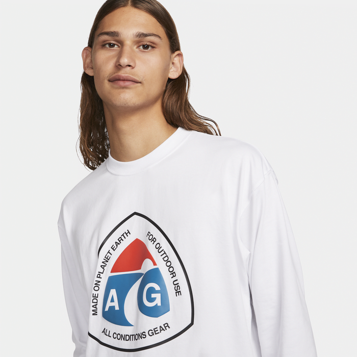 Shop ACG Men s Long Sleeve T Shirt Nike KSA