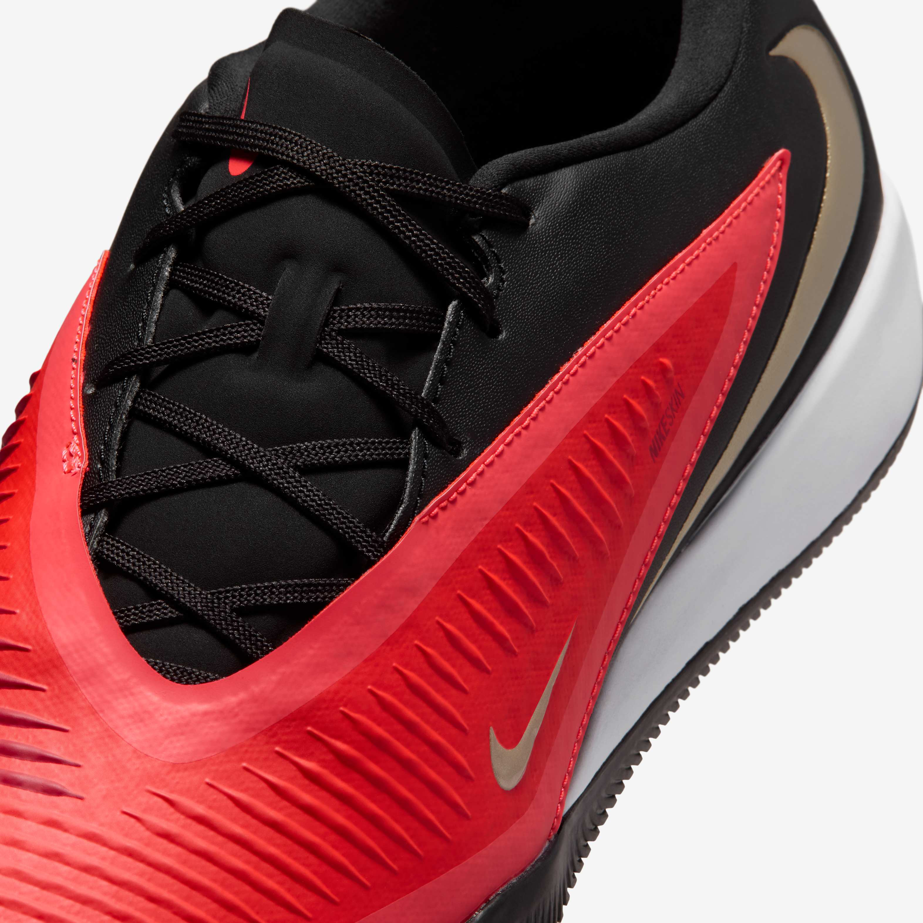 Nike Phantom 6 Low Academy image number 6
