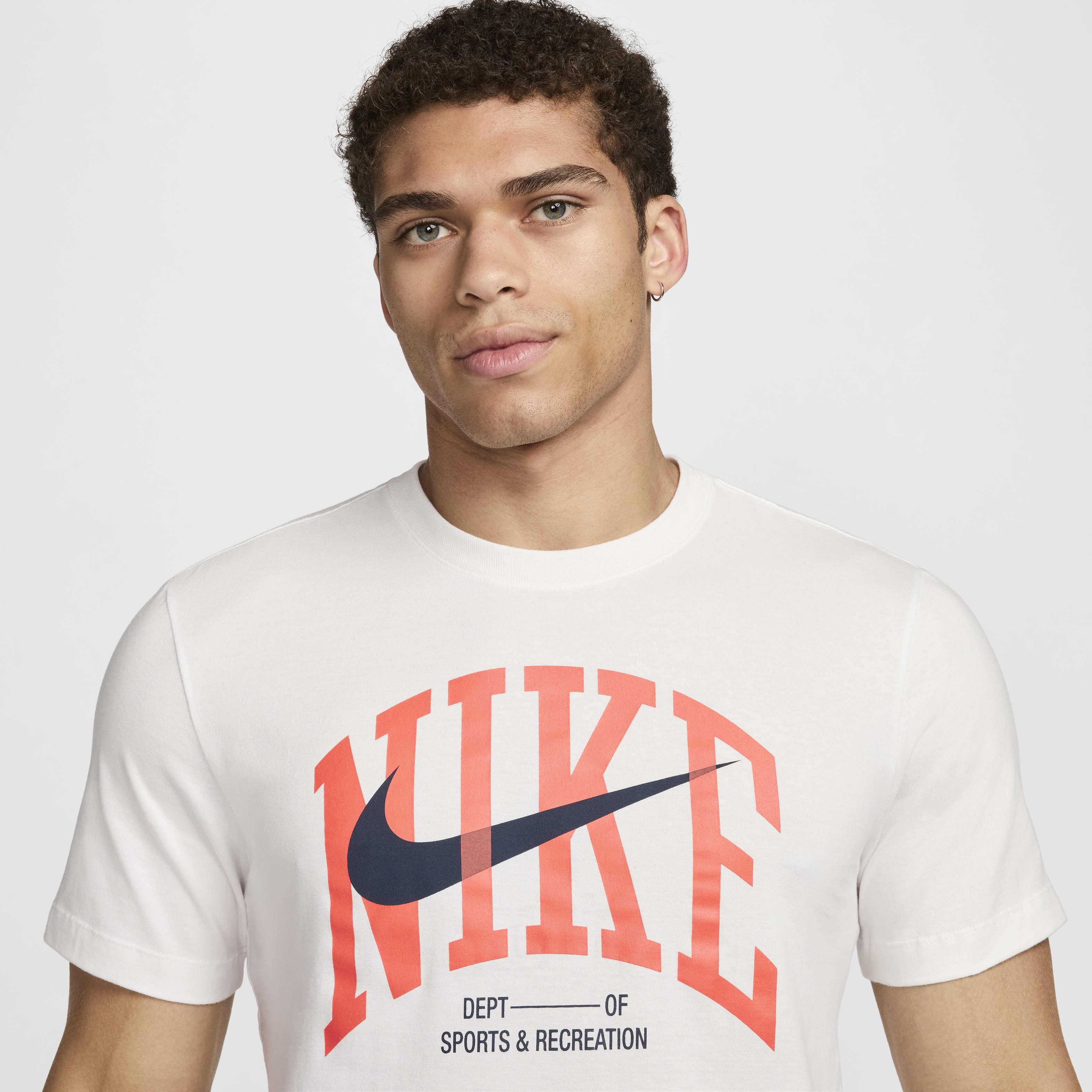 Buy Nike Men s Fitness T Shirt Nike Saudi Official