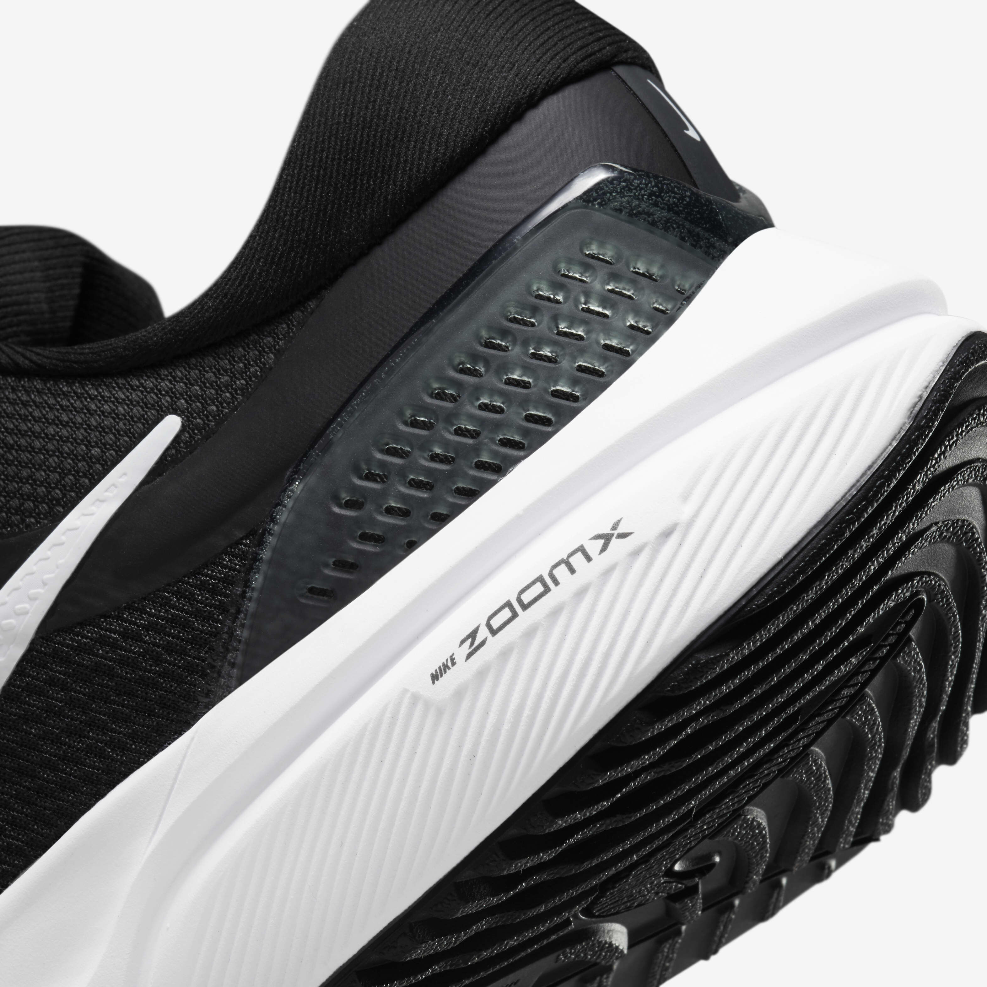 Nike Vomero 16 image number 7