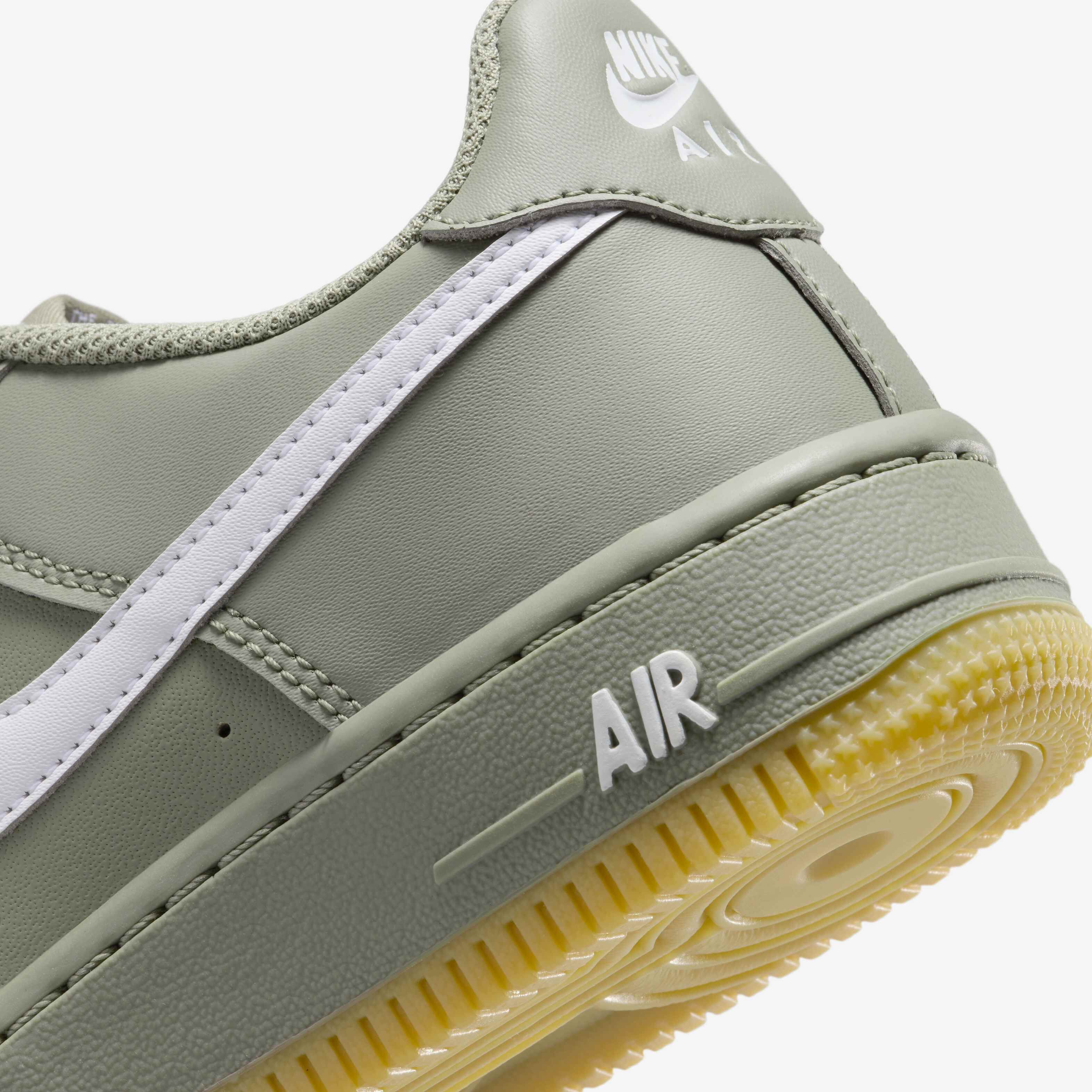 Nike Air Force 1 LV8 image number 7