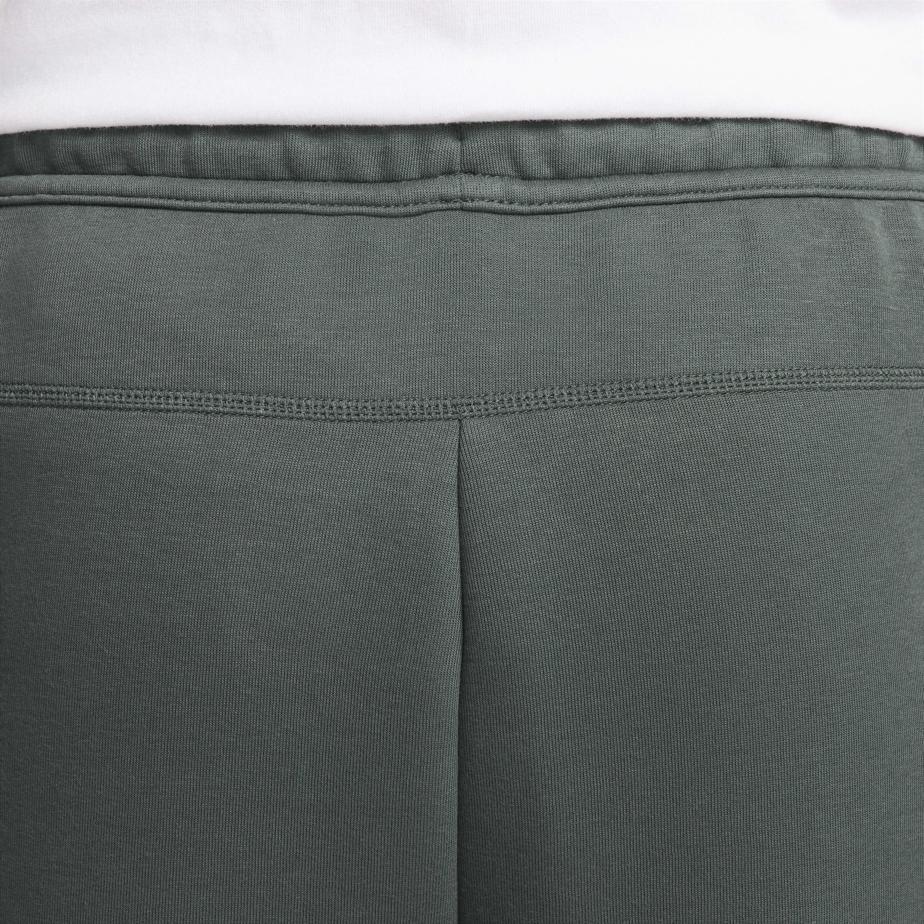 Nike Sportswear Tech Fleece image number 6