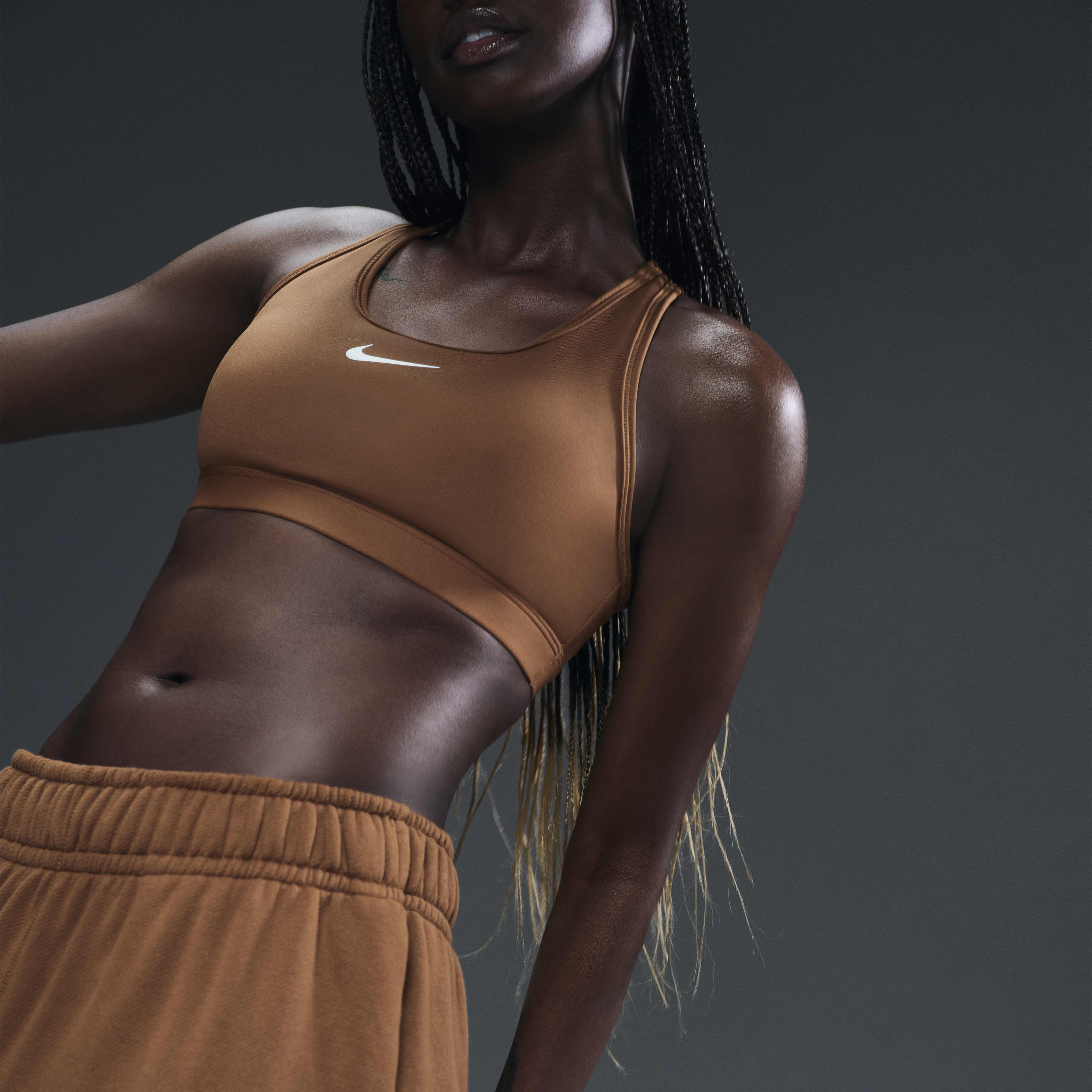 نايكي سووش بدعم متوسط image number 1