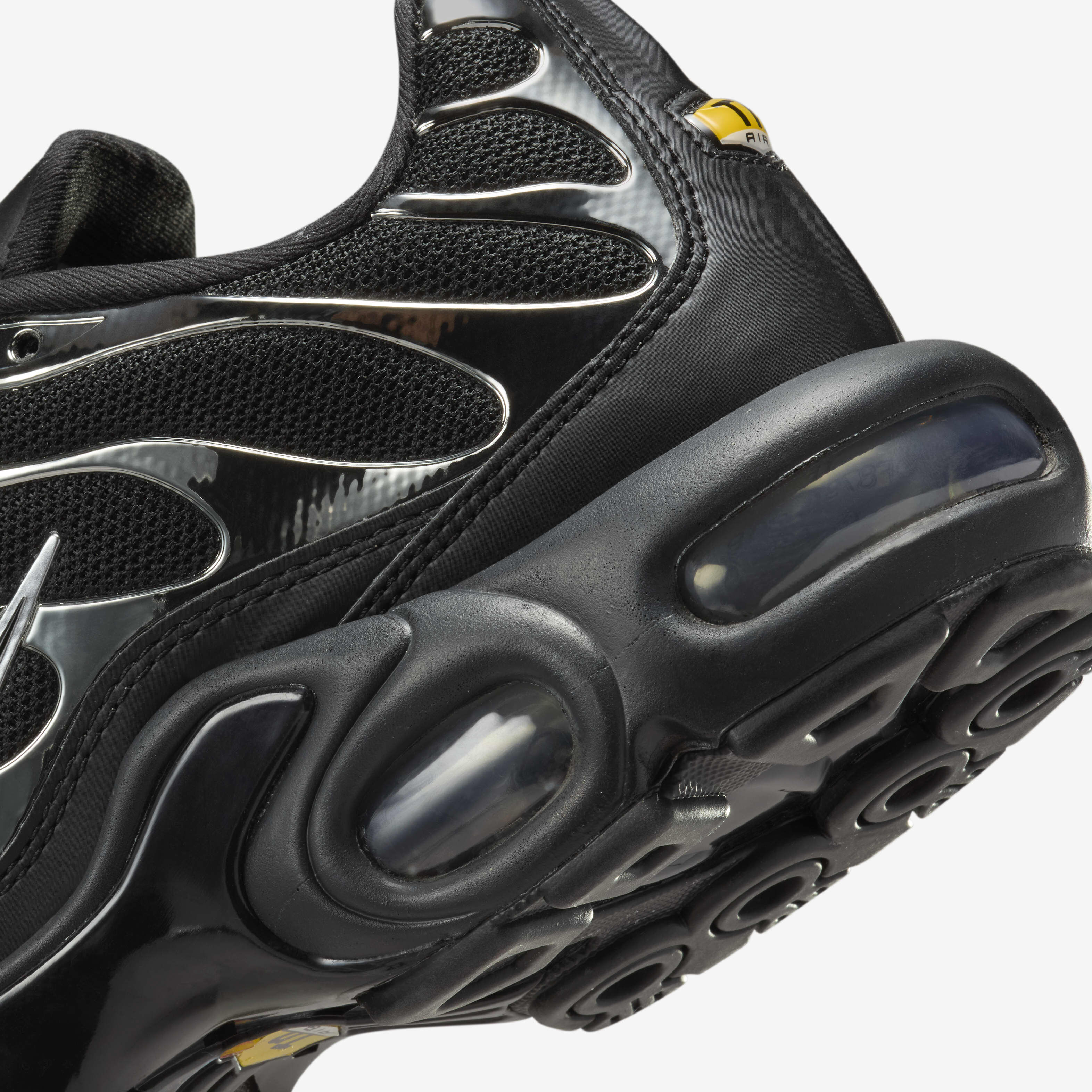 Buy Nike Air Max Plus SE Women's Shoes - Black/Metallic
