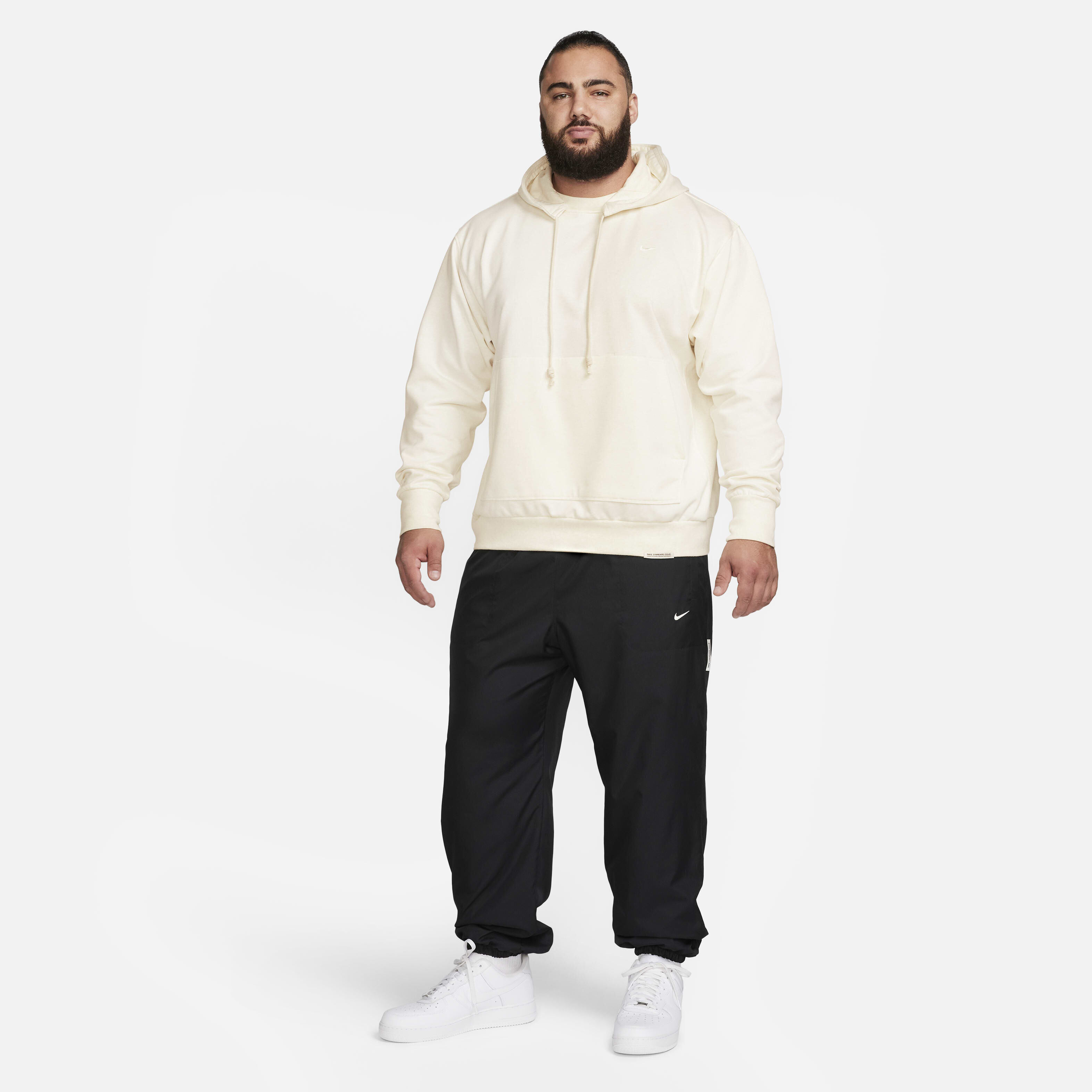 Nike Standard Issue image number 17
