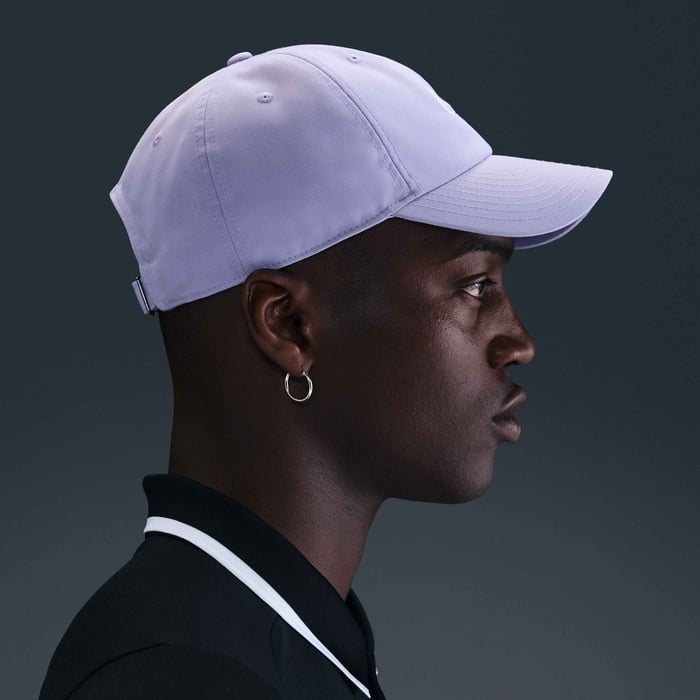 Nike Dri-FIT ADV Club image number 3 Nike Dri-FIT ADV Club image number 3