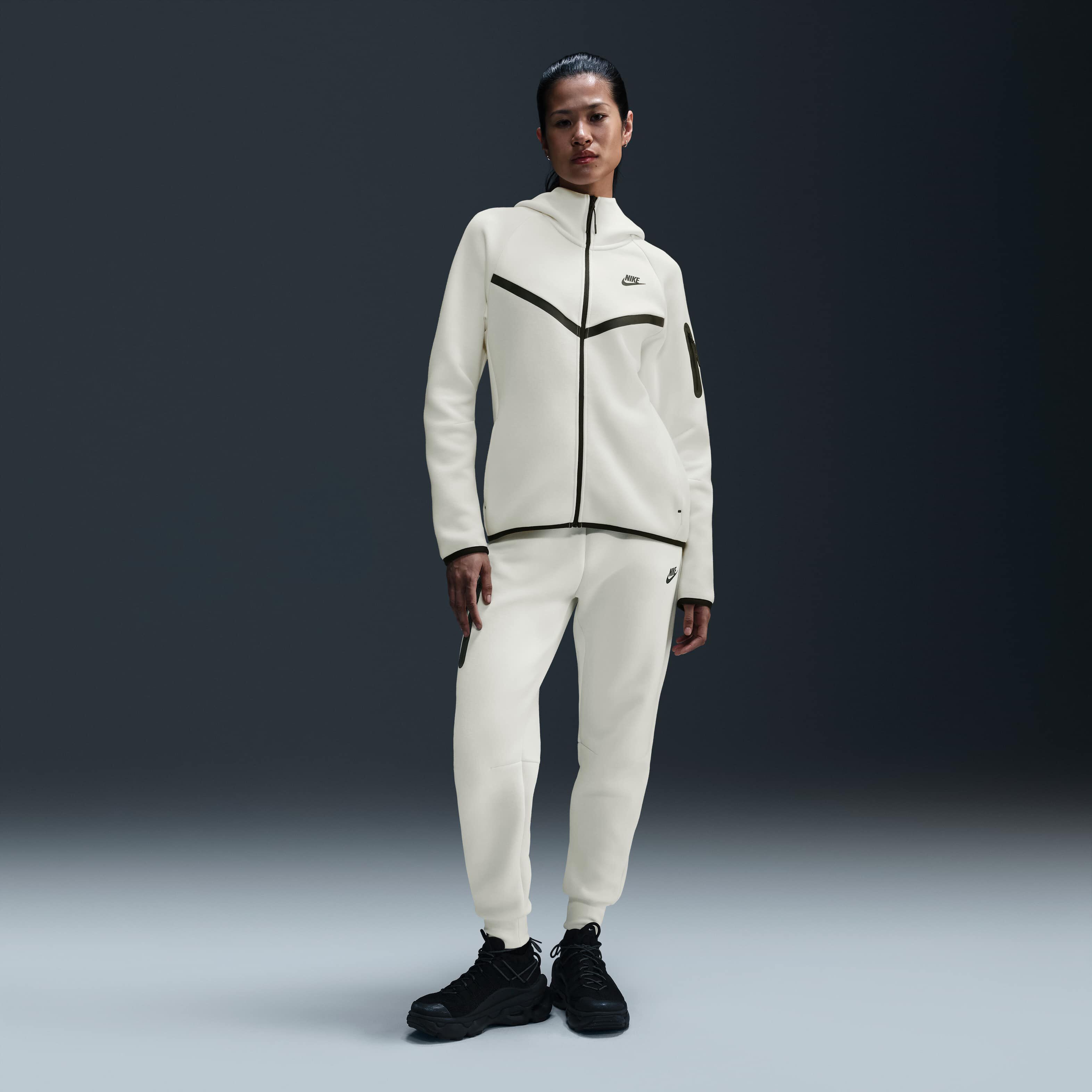 Nike Sportswear Tech Fleece Windrunner image number 3