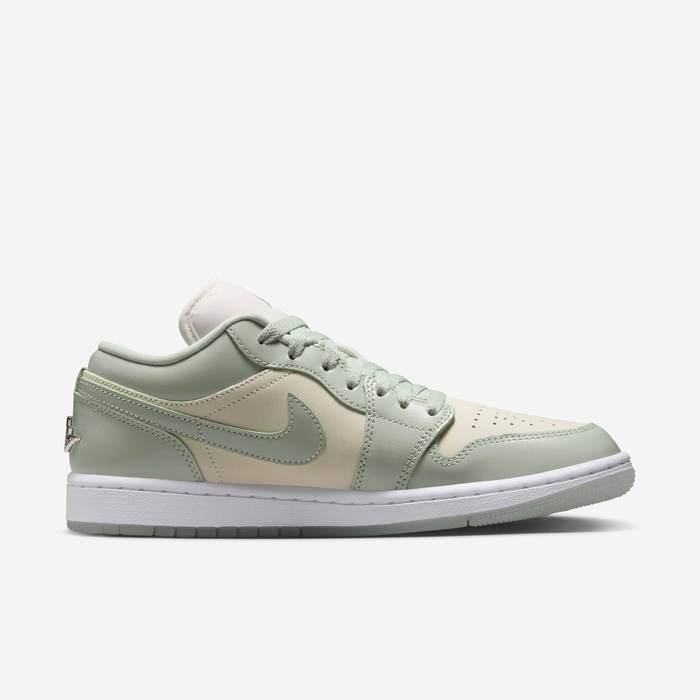 Air Jordan 1 Low SE image number 2 Air Jordan 1 Low SE image number 2