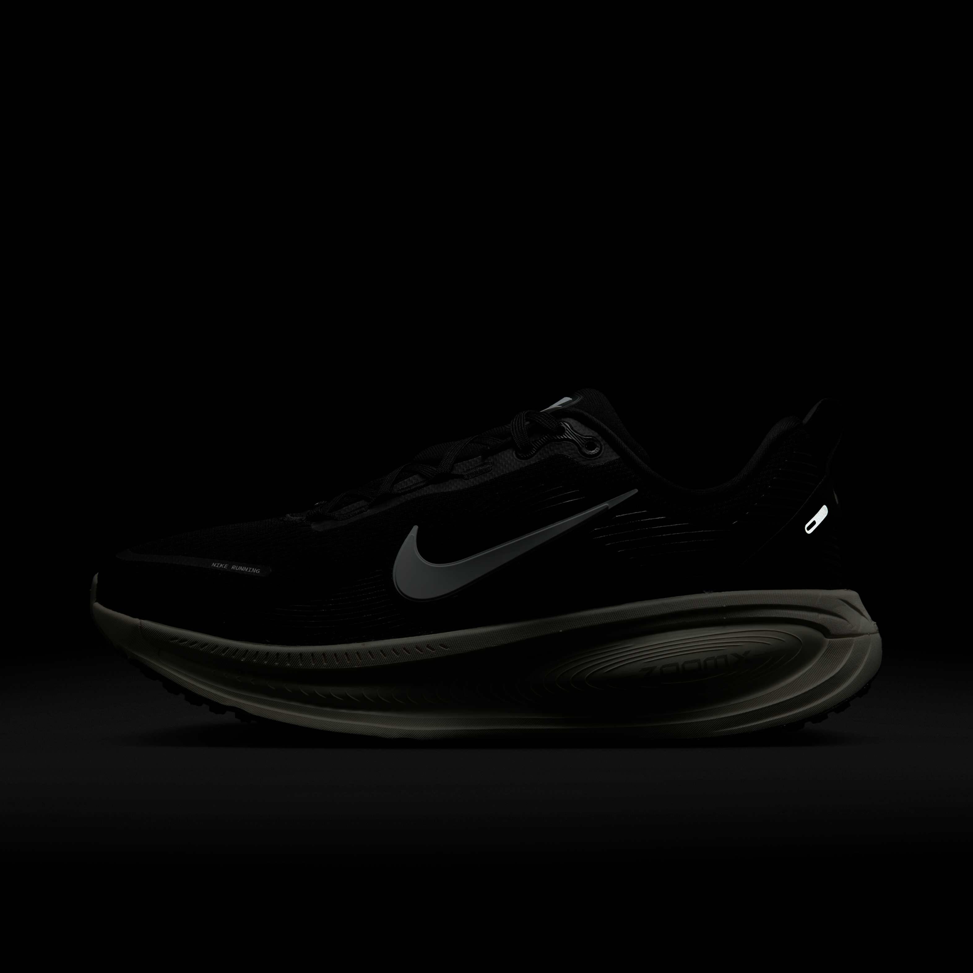 Nike Vomero 18 image number 9