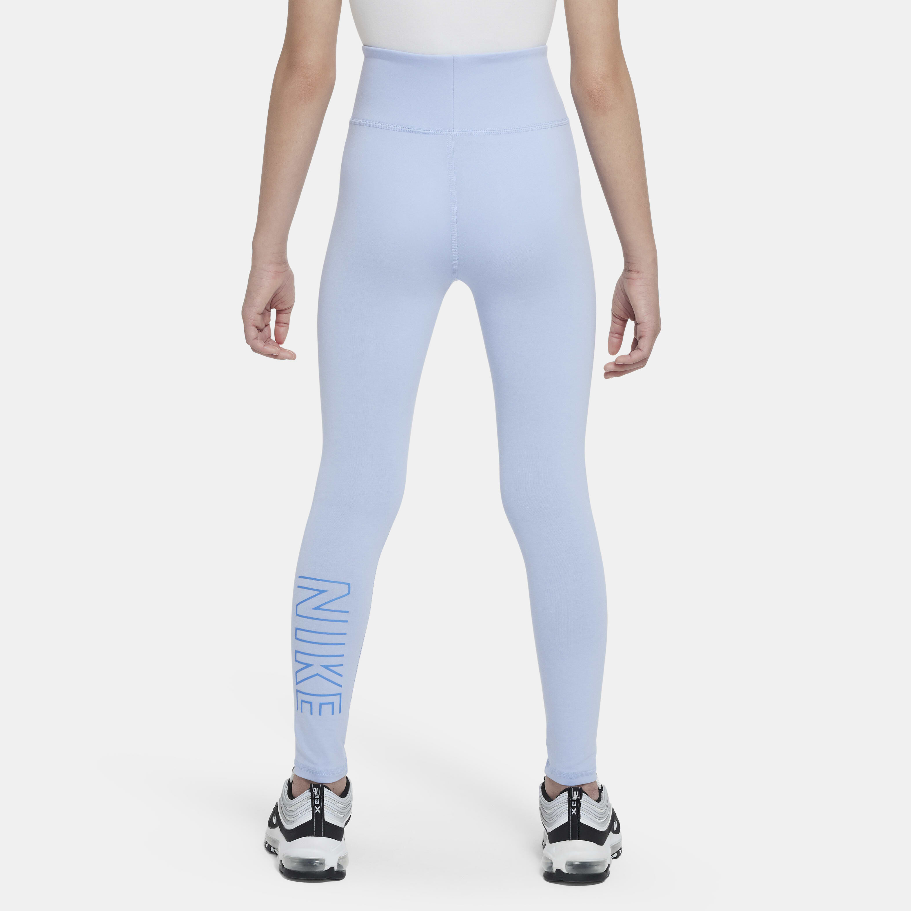 نايكي سبورتسوير فيفوريتس image number 1