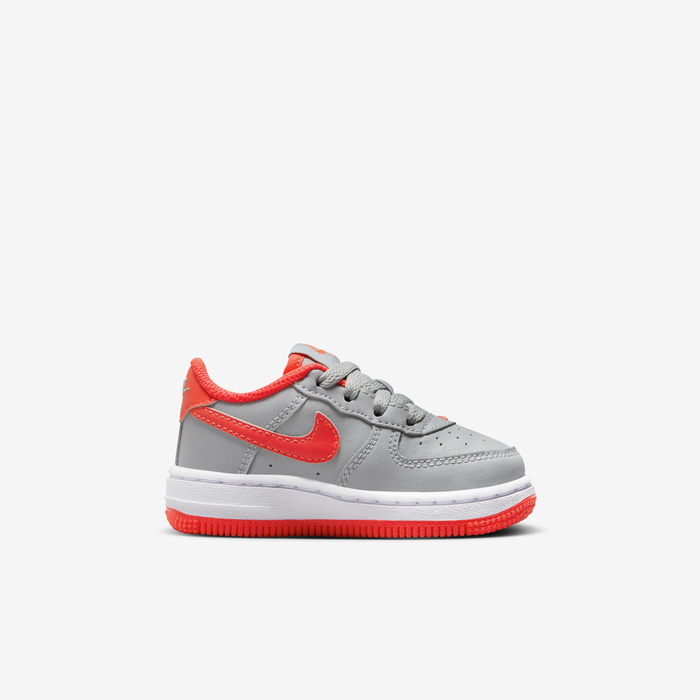 Nike Force 1 image number 2 Nike Force 1 image number 2