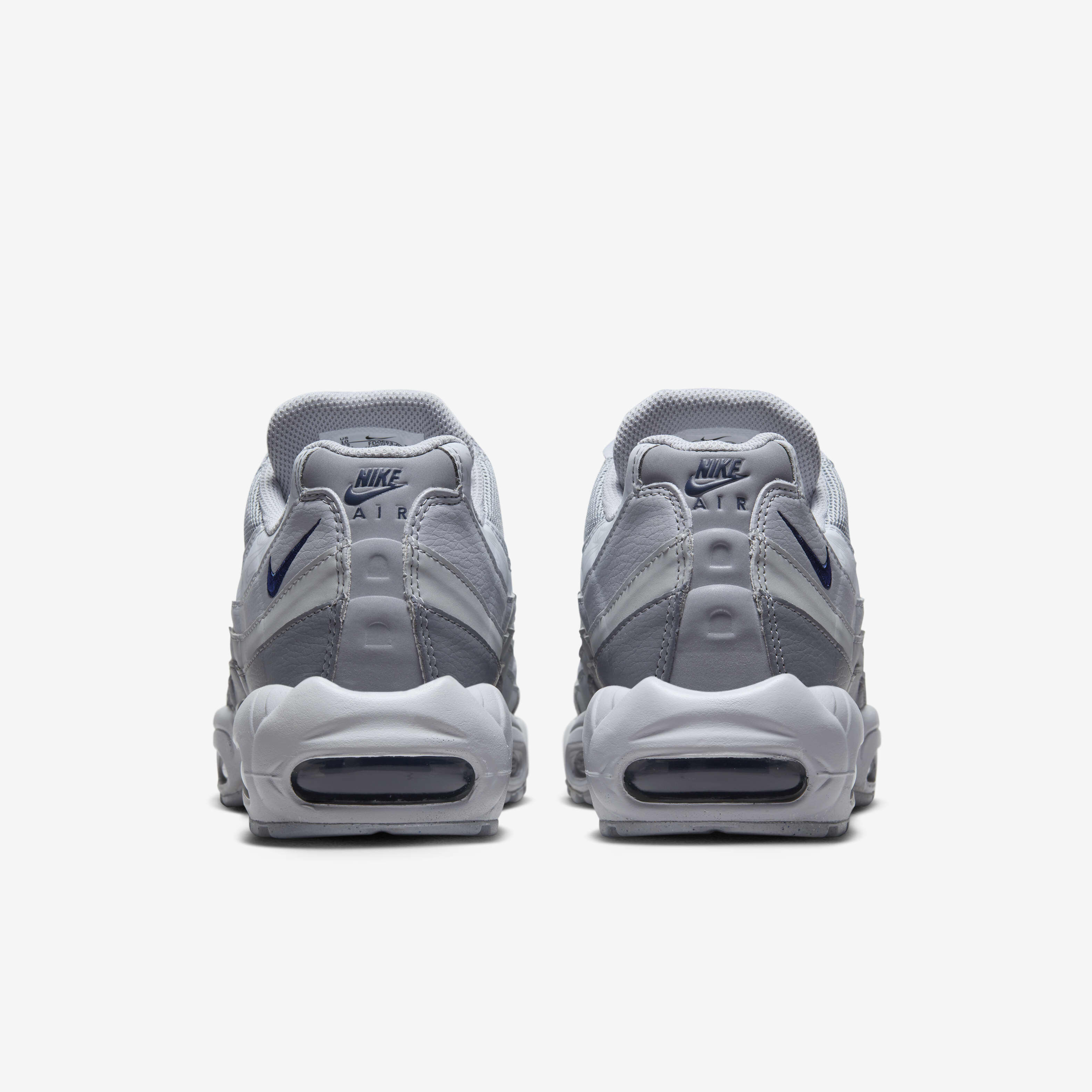 Buy Nike Air Max 95 Men s Shoes Wolf Grey Cool Grey Light Smoke Grey Midnight Navy Nike Saudi Official