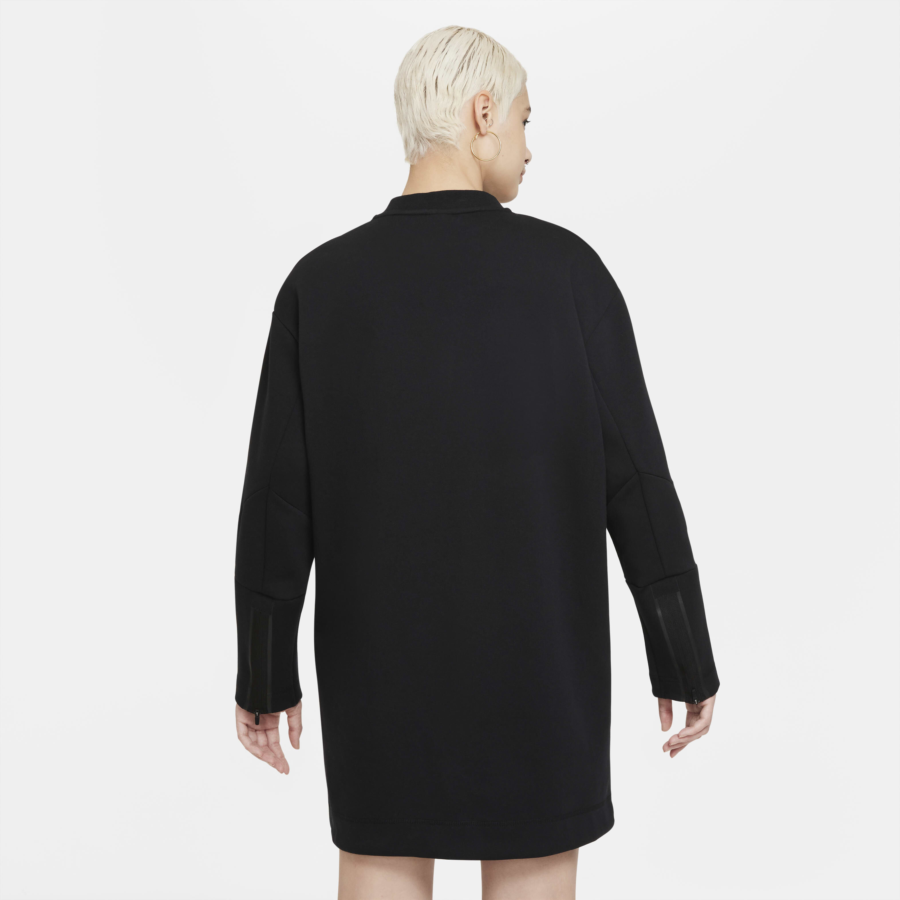 نايكي سبورتسوير تك فليس image number 1