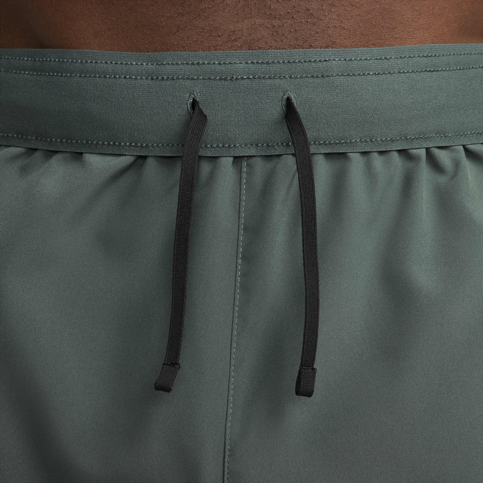 Nike Challenger image number 3 Nike Challenger image number 3