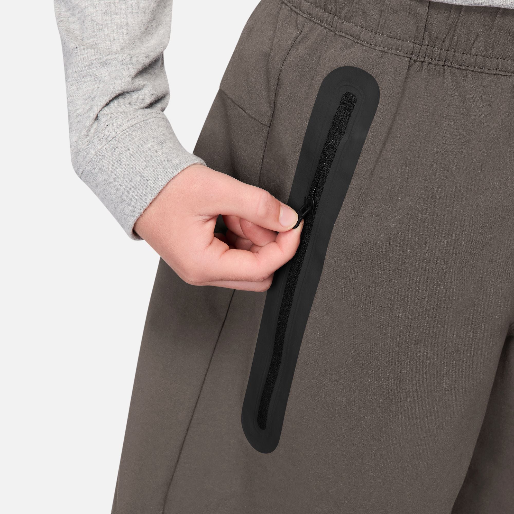 Nike Sportswear Tech image number 3