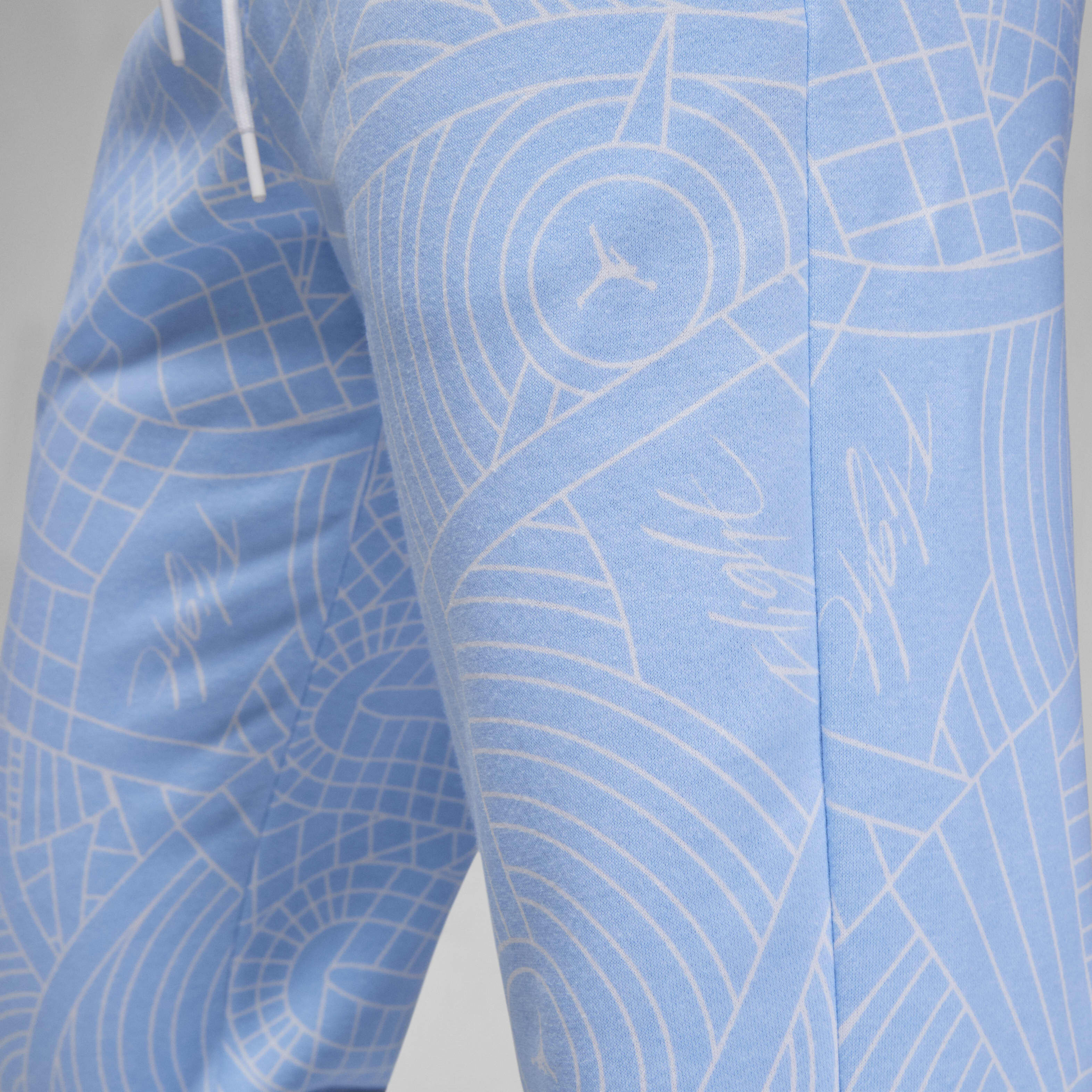 Jordan Brooklyn image number 4