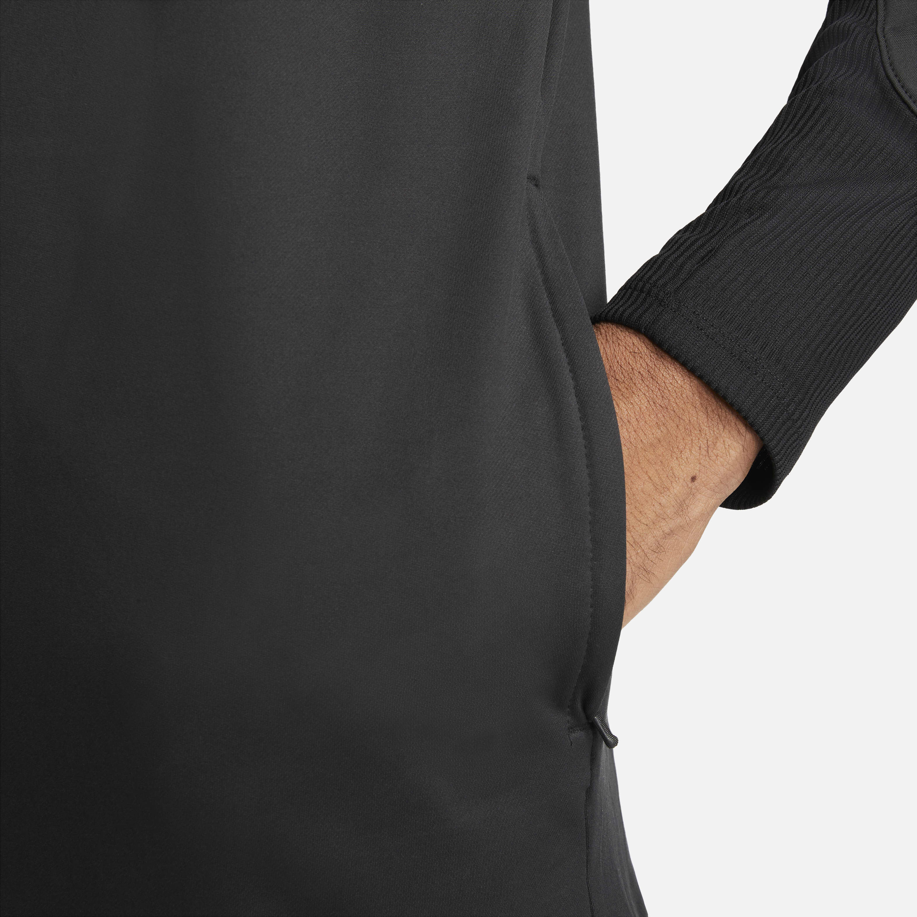 Nike Therma-FIT Strike Winter Warrior image number 4