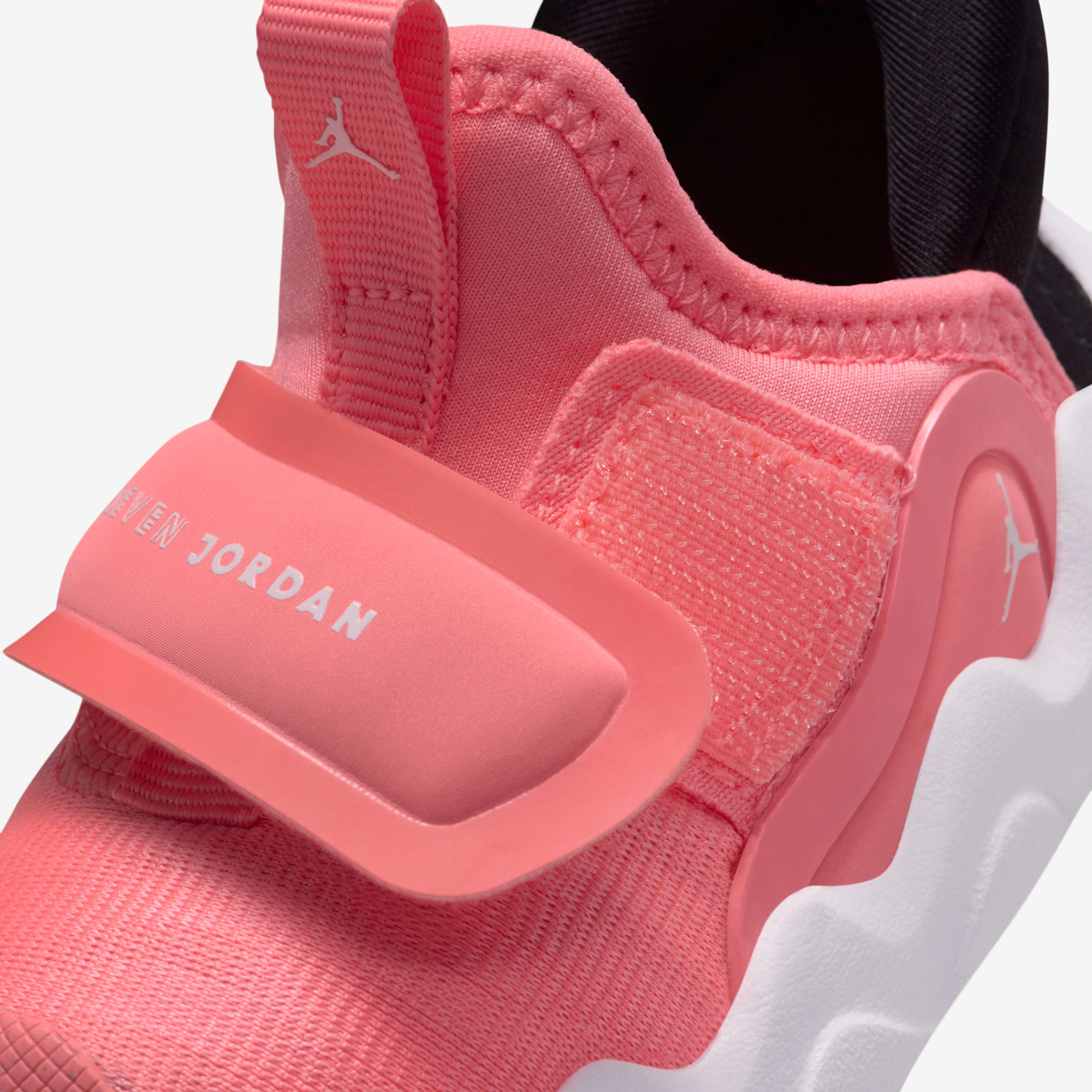 Zoom image