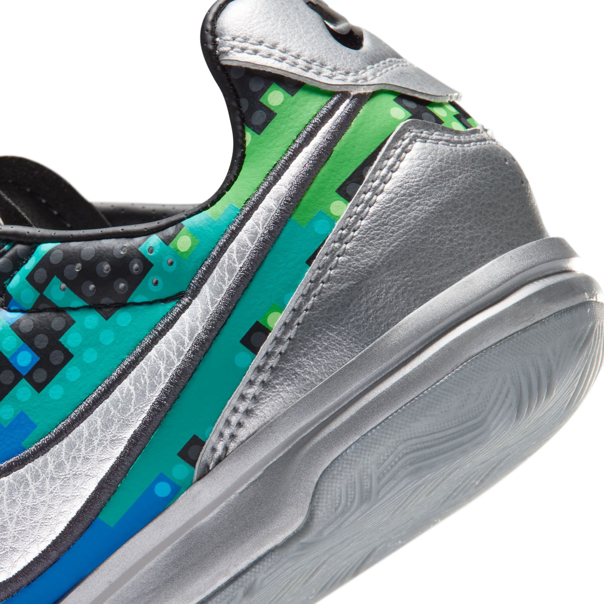 Nike Jr Streetgato x LEGO&reg; Collection image number 9
