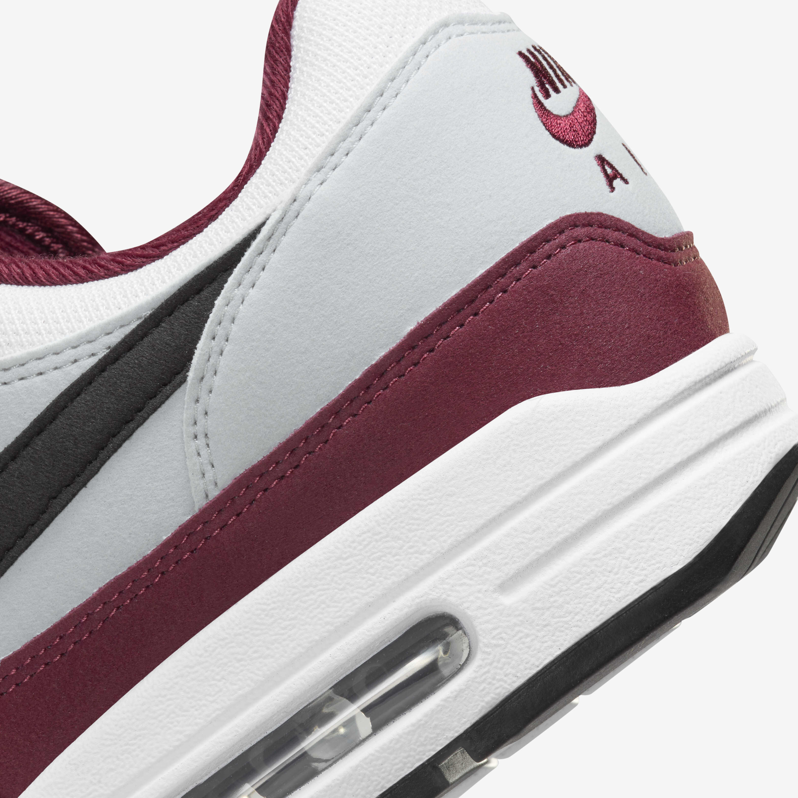 Buy Nike Air Max 1 Men s shoes Nike Saudi Official