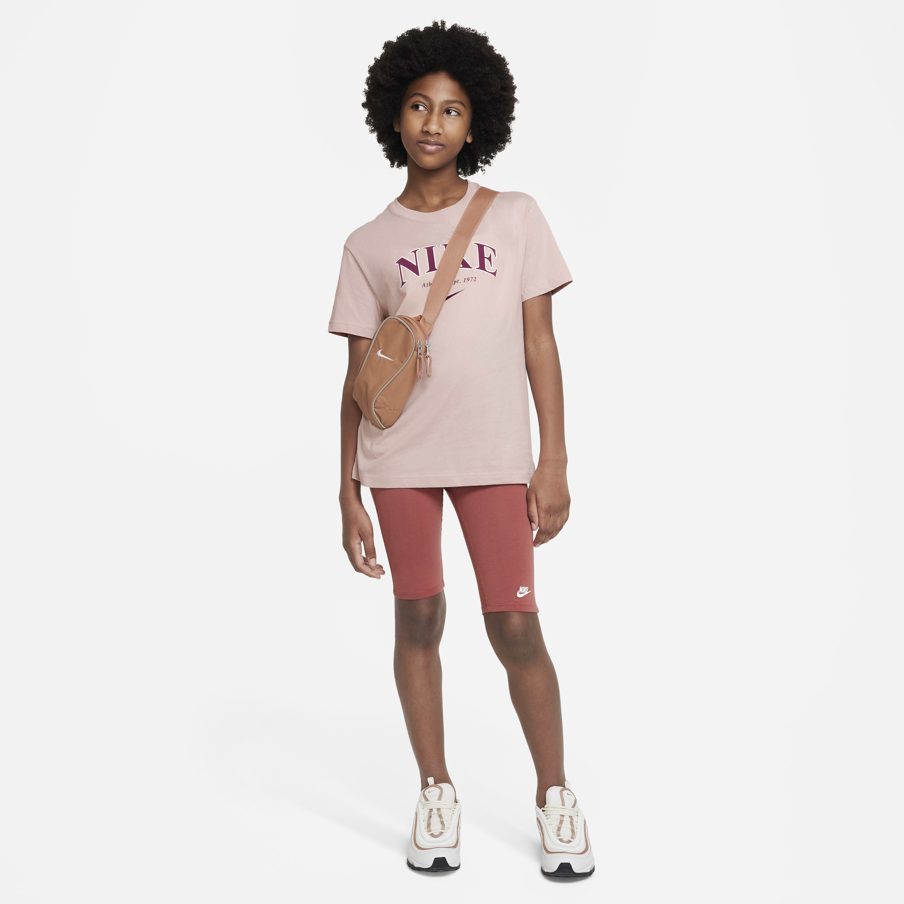 نايكي سبورتسوير image number 3