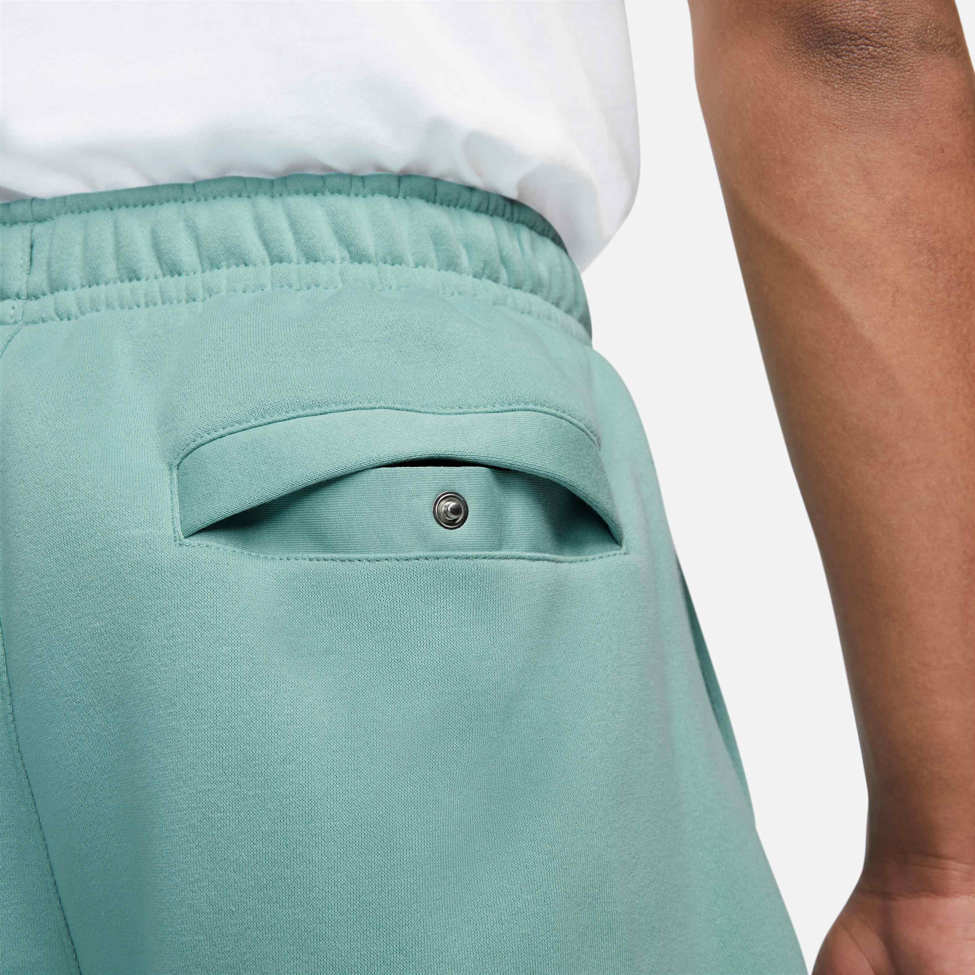 Nike Sportswear Club image number 6