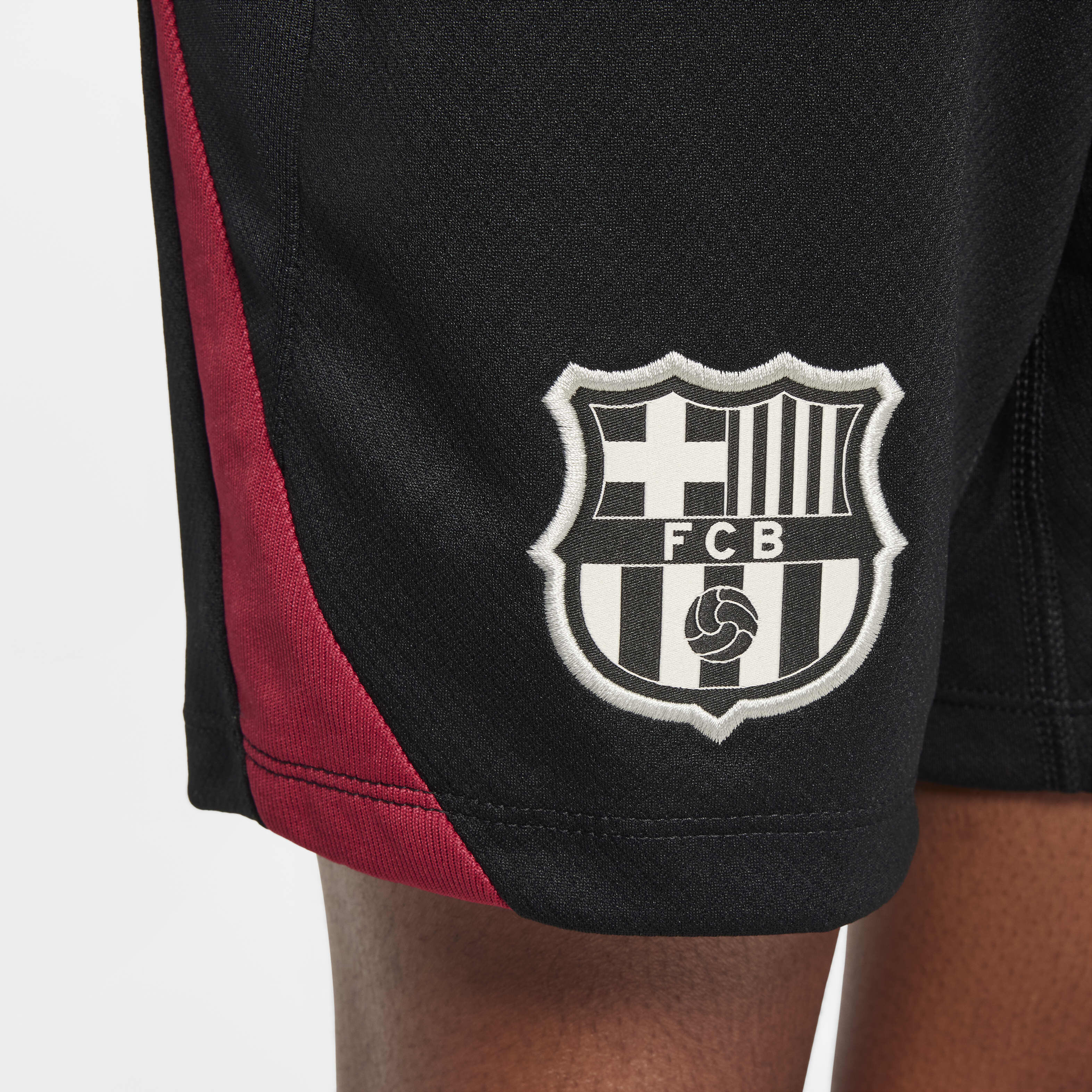 F.C. Barcelona Strike image number 6