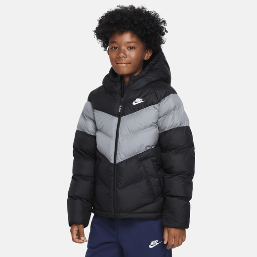 Shop Now Nike Jackets & Gilets for your Young Ones | Nike KSA