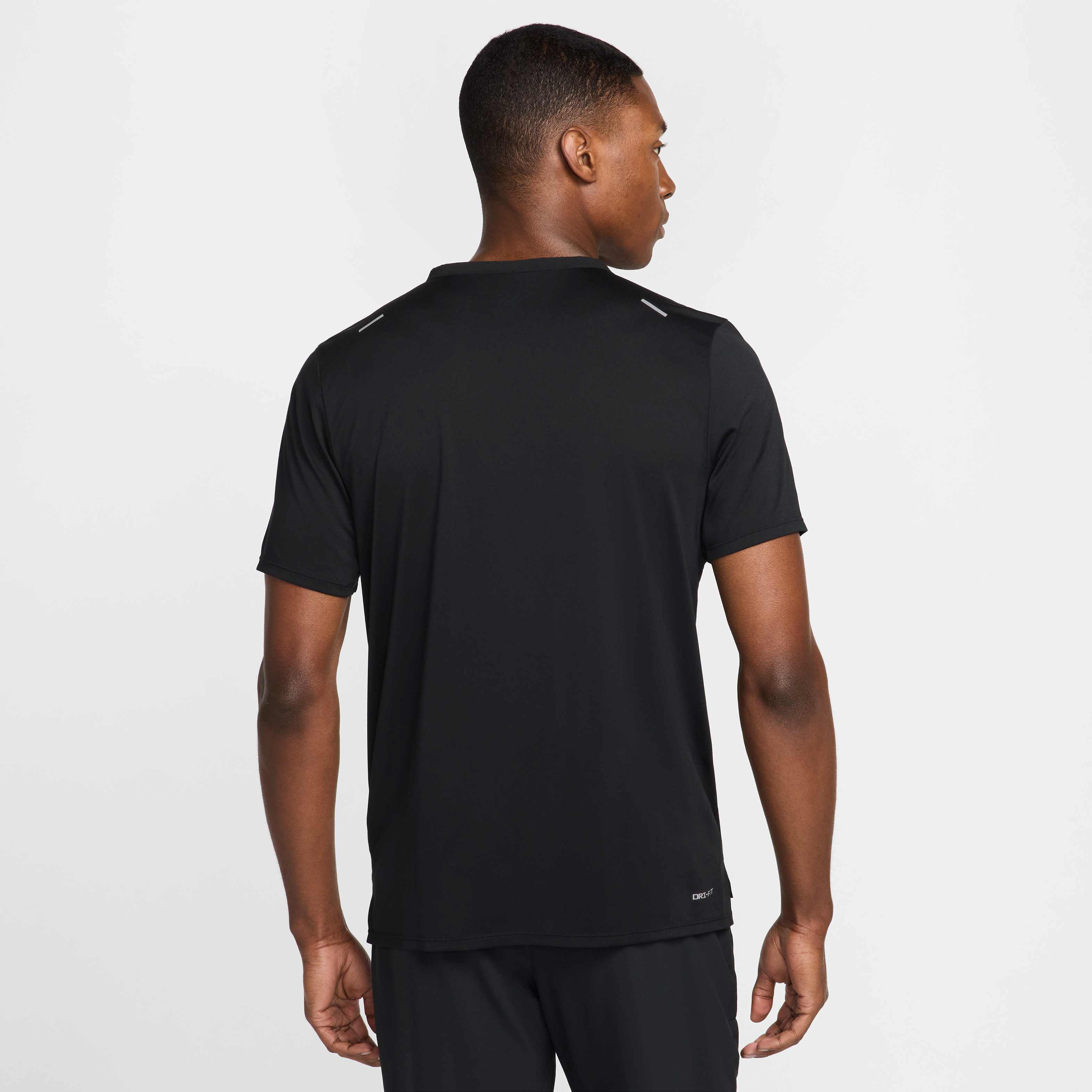 اير ماكس image number 1