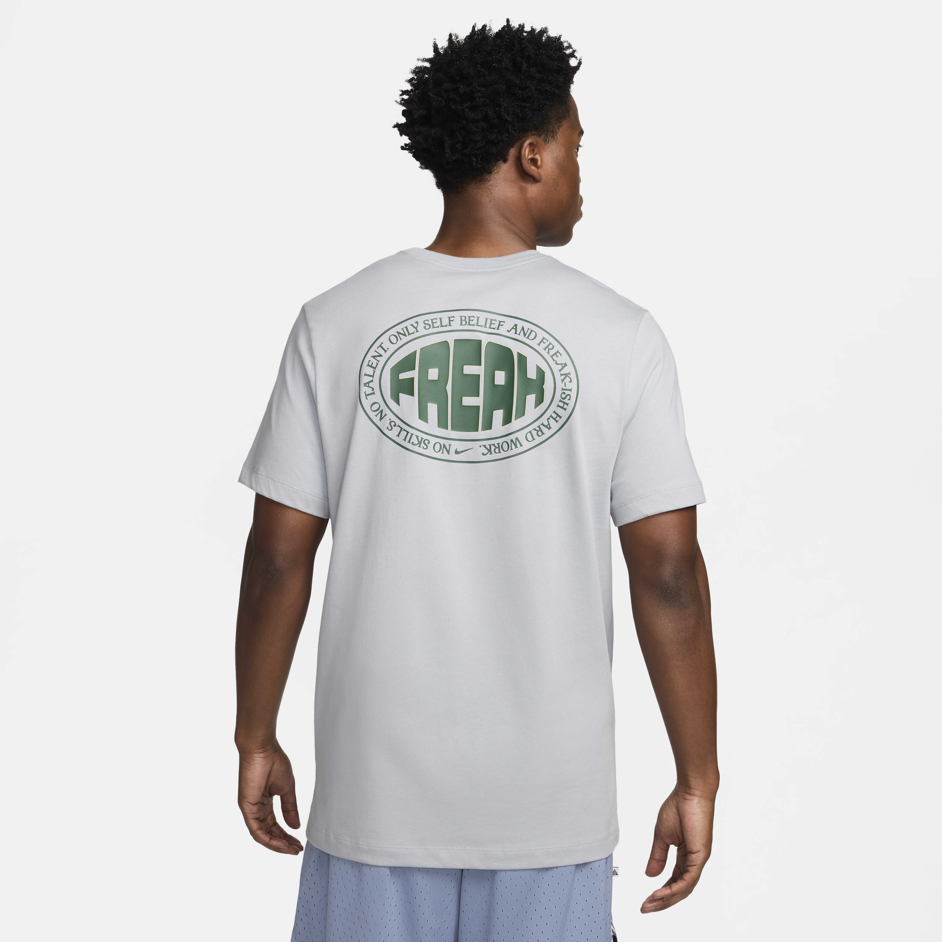 ★NIKE★GIANNIS M90 BASKETBALL T-シャツ★追跡可 Nike Giannis M90 Basketball T-Shirt Asia Sizing 'Black