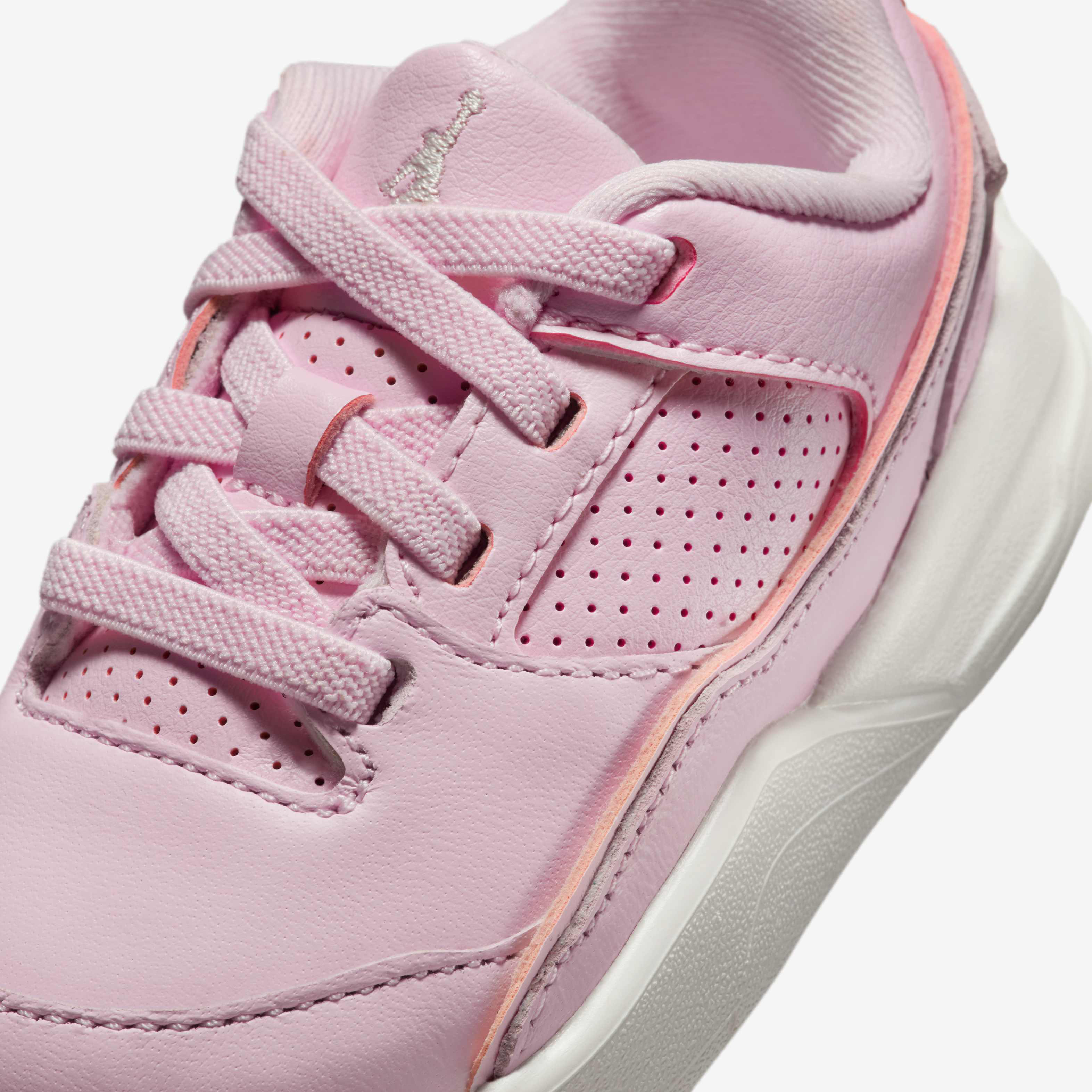 جوردن فلايت كورت image number 6