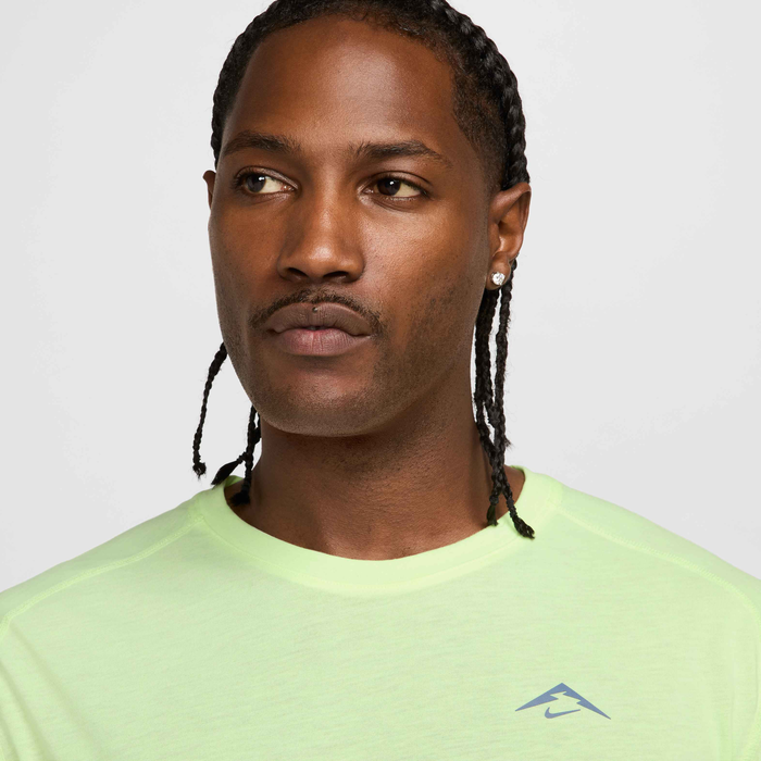 نايكي سولار تشيس image number 2 نايكي سولار تشيس image number 2