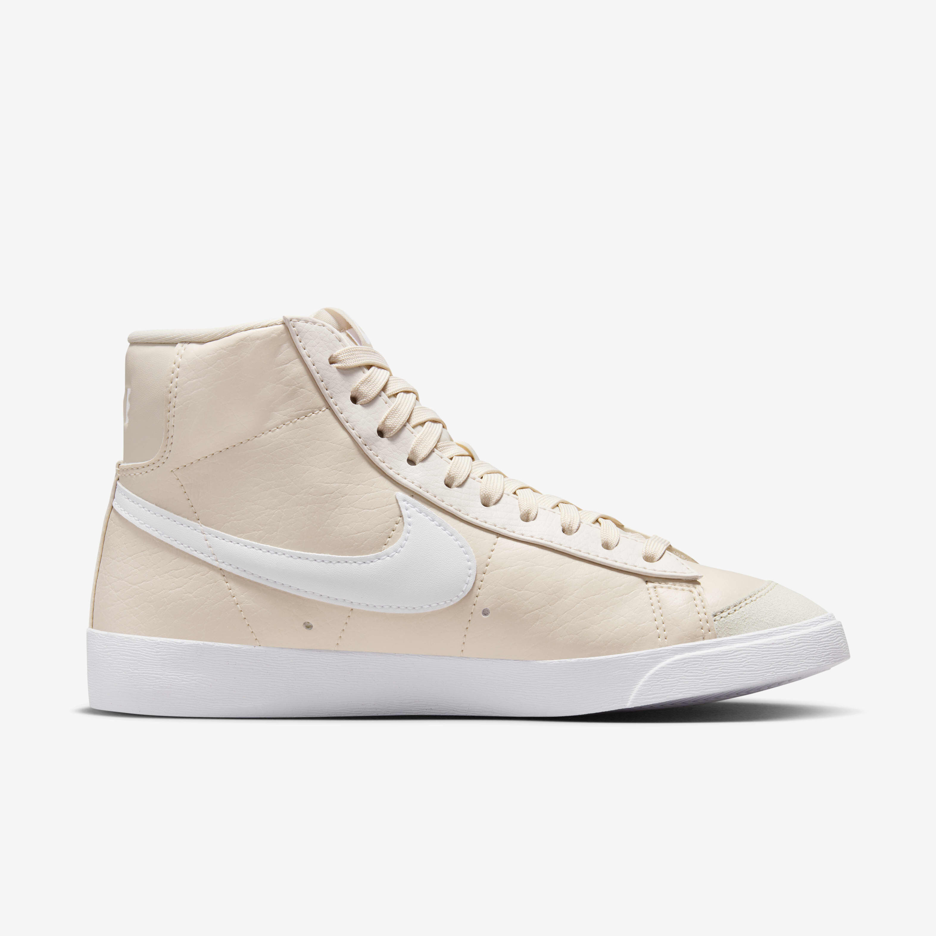 Buy Nike Blazer Mid 77 Women s Shoes Nike Saudi Official