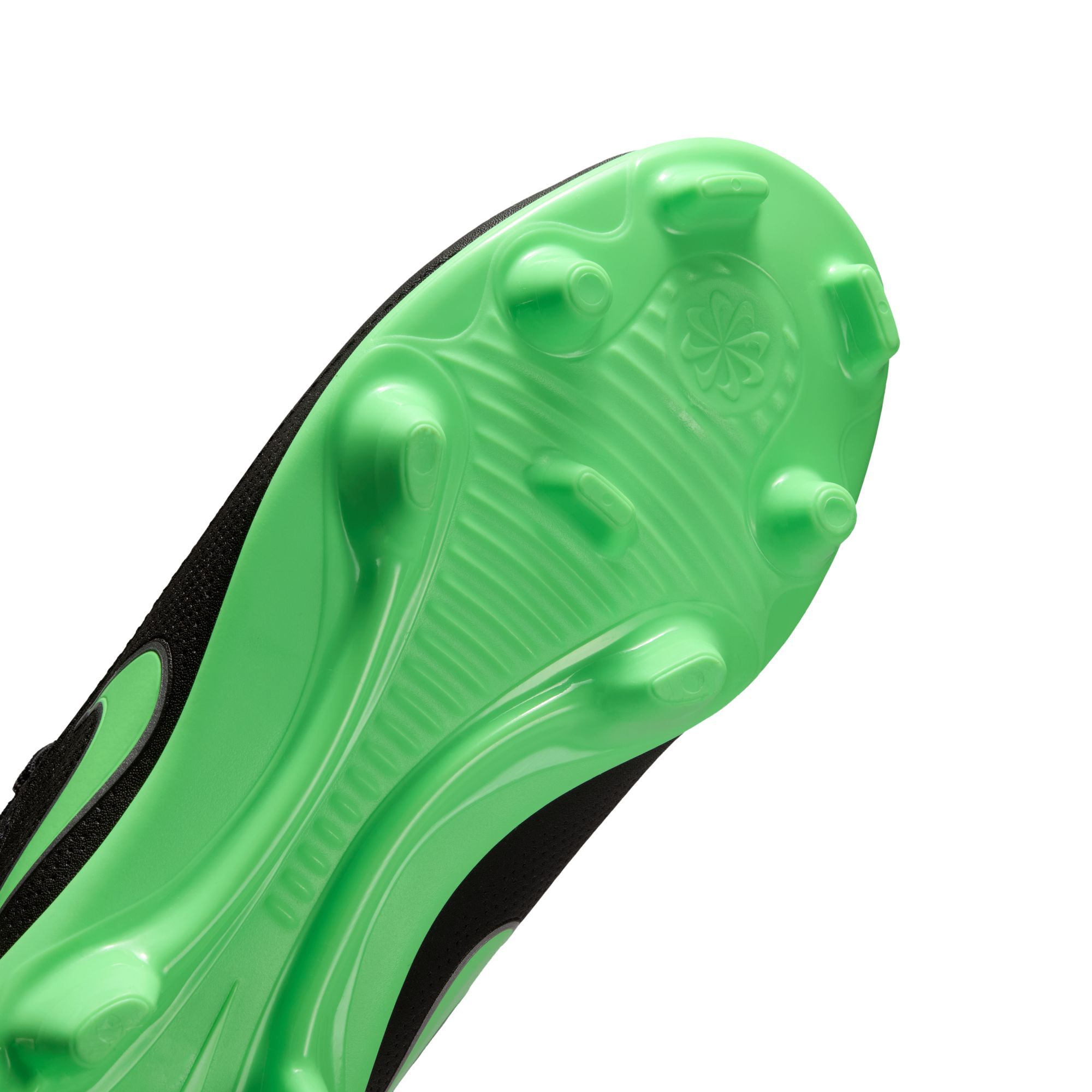 Nike Jr. Tiempo Maestro Club image number 4