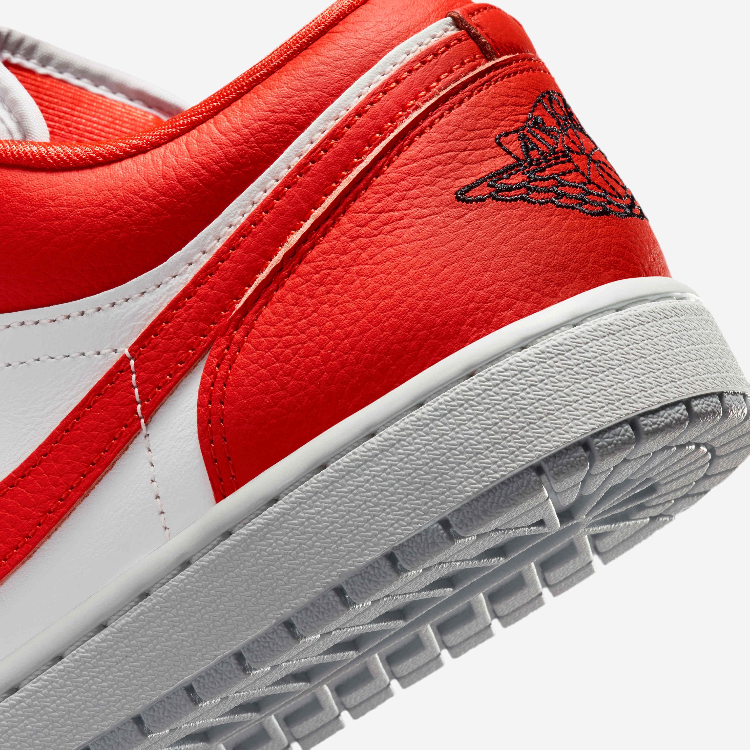 Air Jordan 1 Low SE image number 7