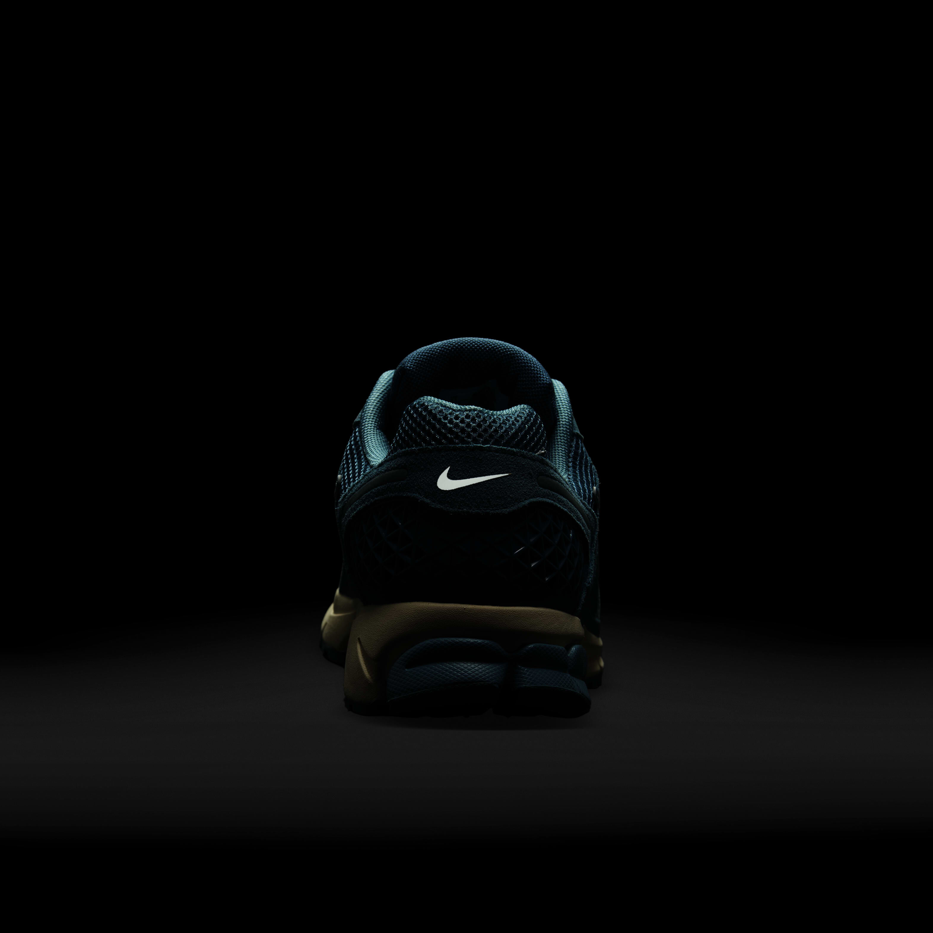 Nike Zoom Vomero 5 image number 9