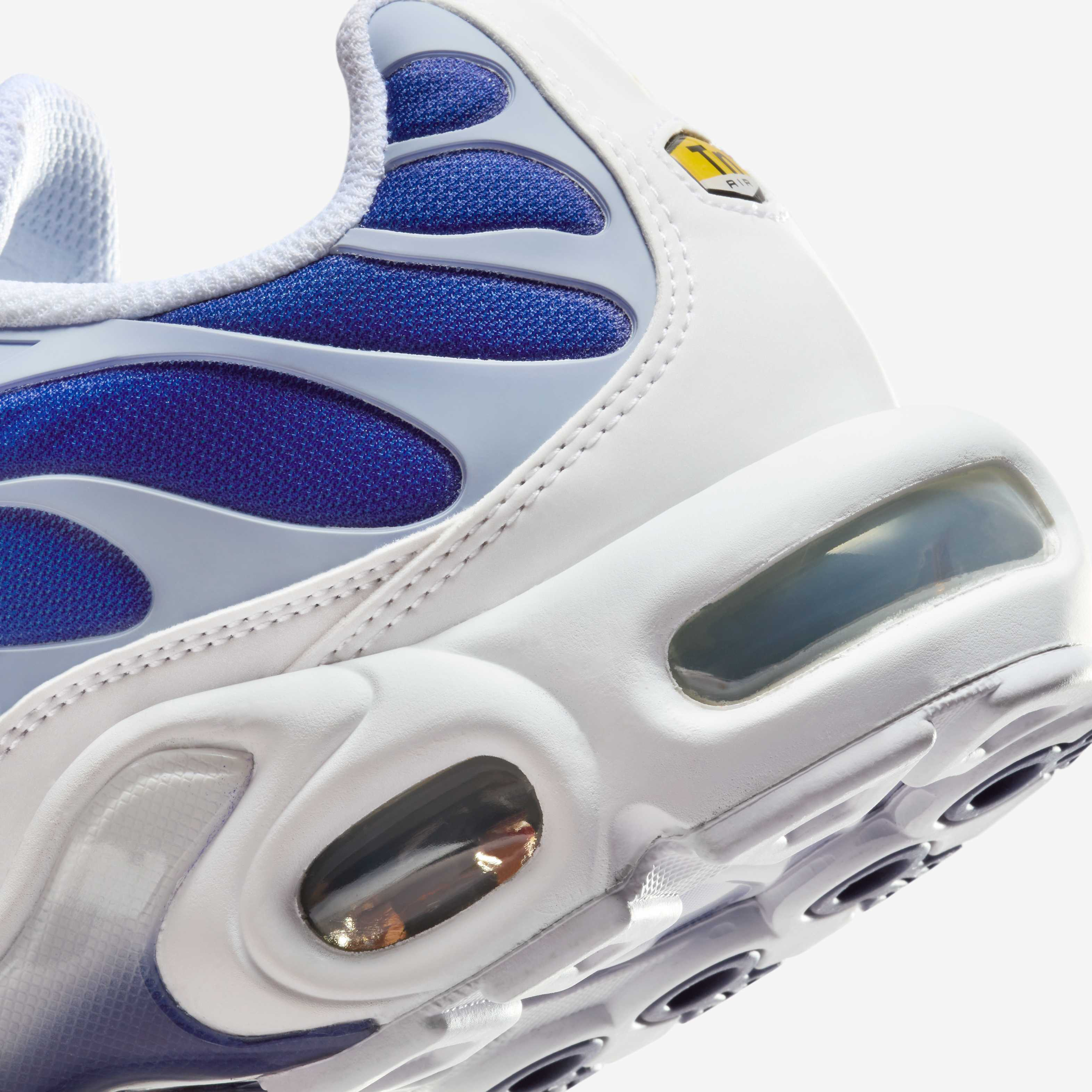 Nike Air Max Plus image number 8